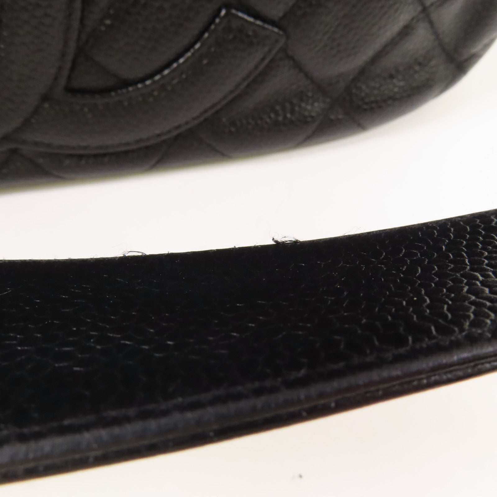 CHANEL 牛皮皮革Shoulder Bag金扣鏈帶肩背袋