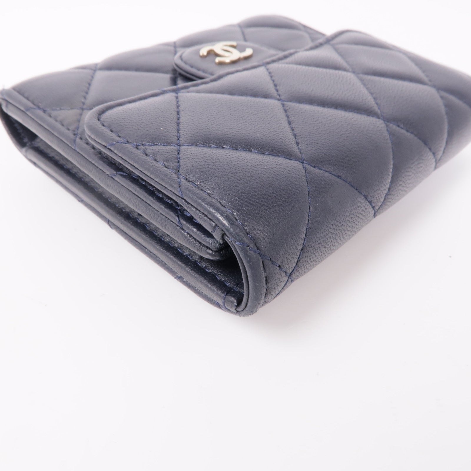 CHANEL 羊皮皮革Wallet金扣錢包