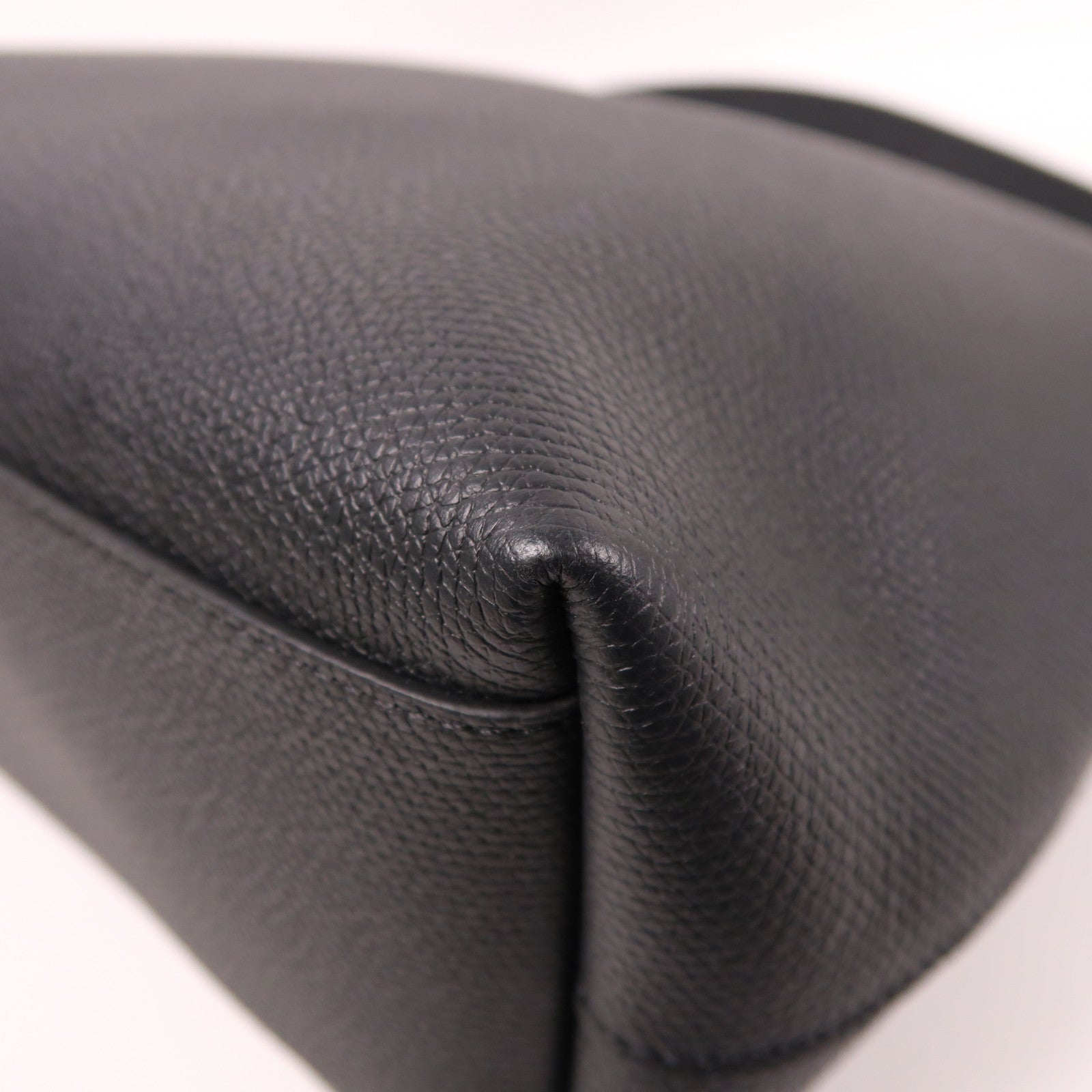 Longchamp 牛皮皮革Shoulder Bag銀扣肩背袋黑色