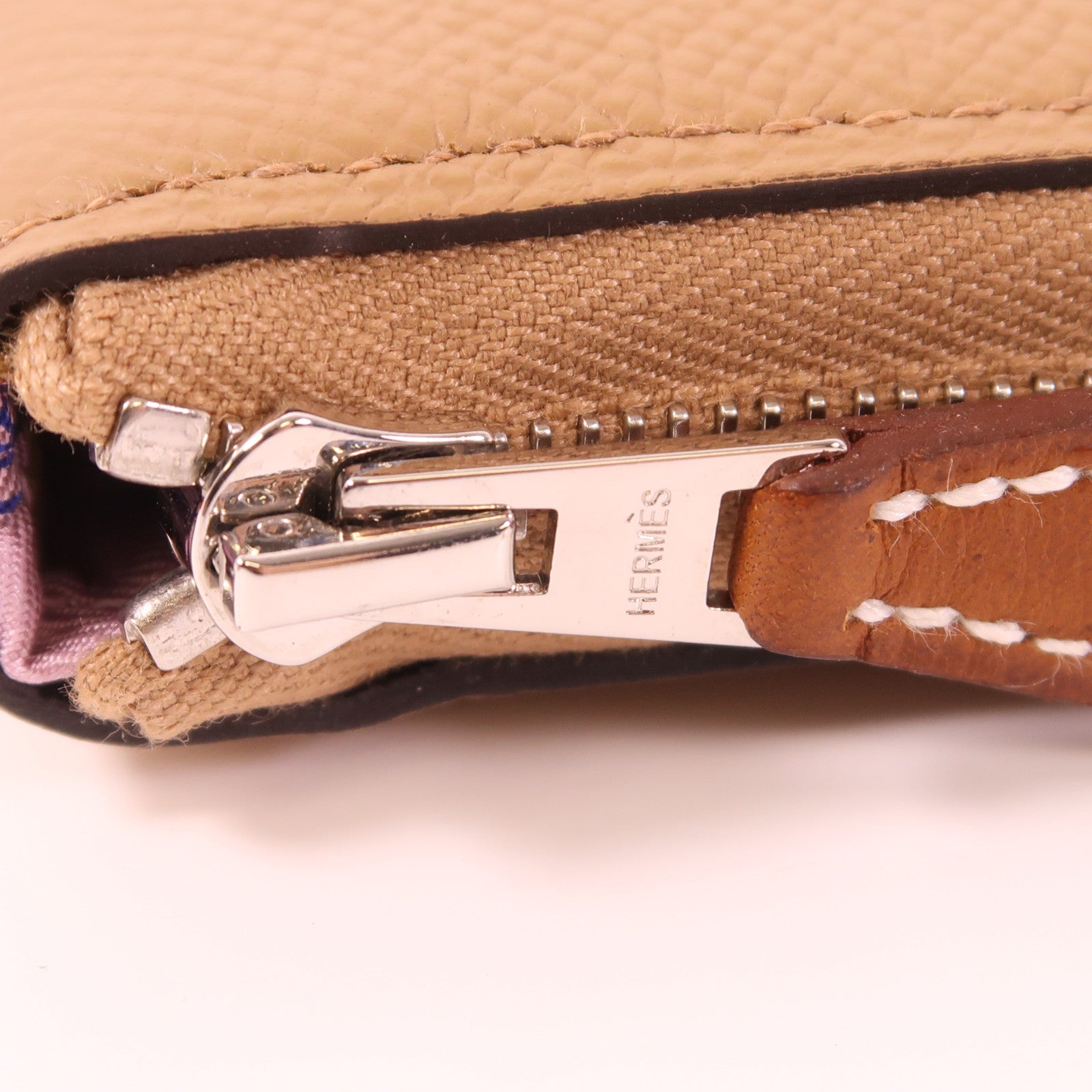 HERMES Epsom皮革Silk In Compact銀扣錢包Chai