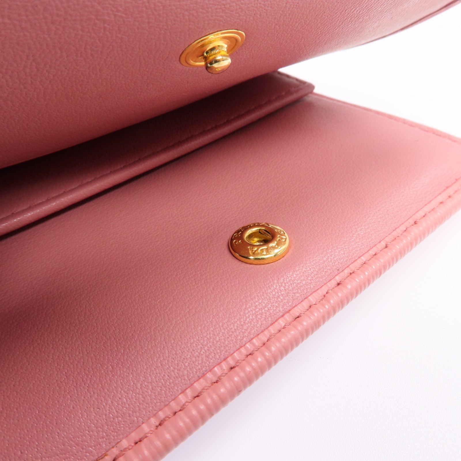 PRADA 牛皮皮革Wallet金扣錢包