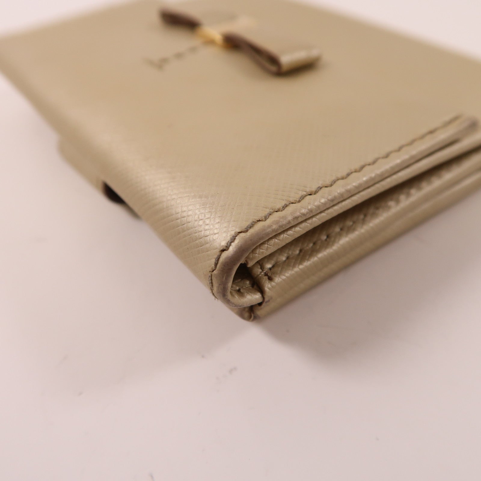 Salvatore Ferragamo 【激減優惠】牛皮皮革Wallet金扣錢包