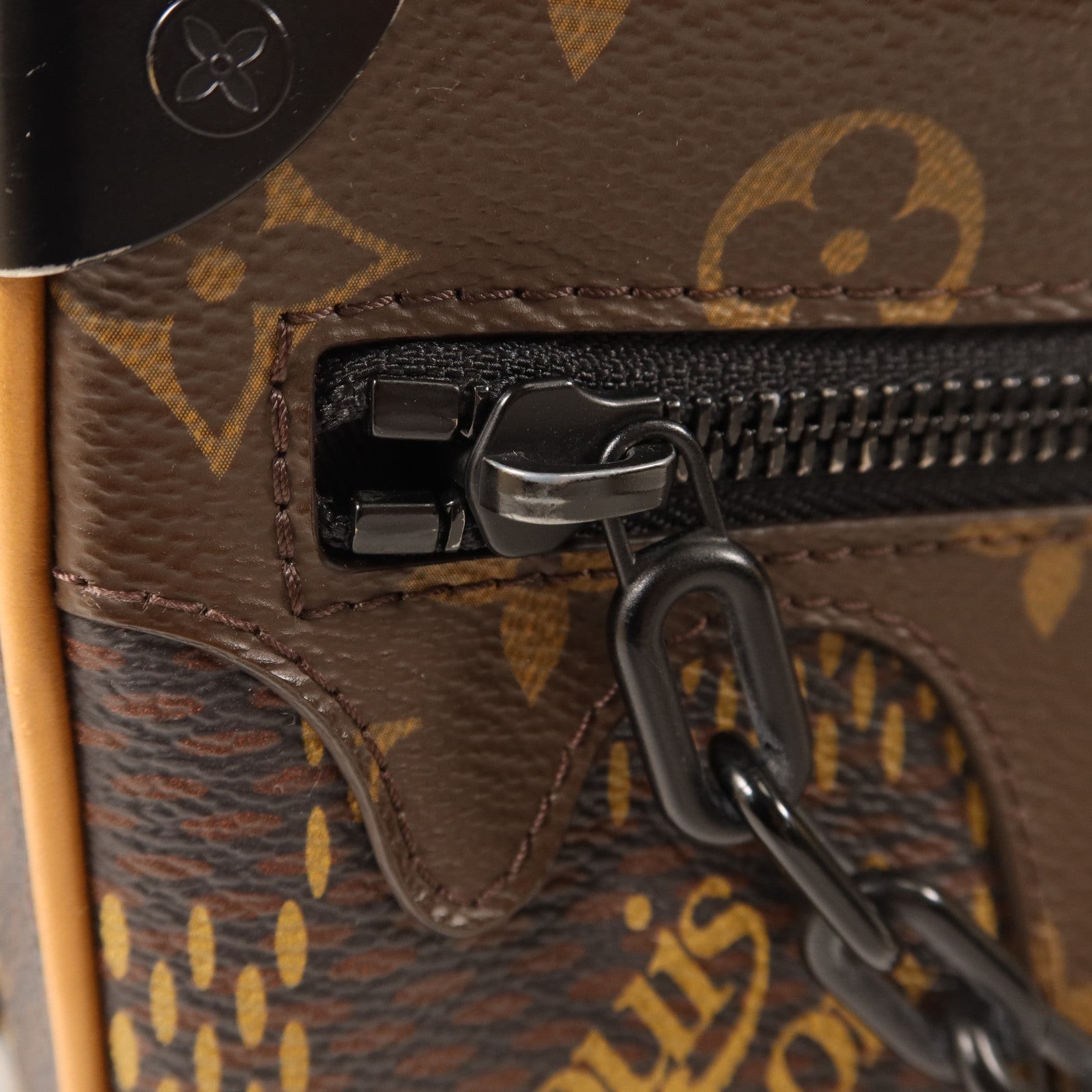 LOUIS VUITTON Damier Giant Ebene × Nigo Mini Soft Trunk肩背袋