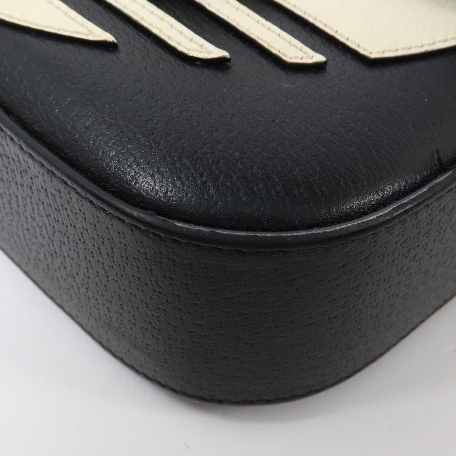 GUCCI 牛皮皮革Gucci x Adidas Horsebit 1955 Small金扣肩背袋