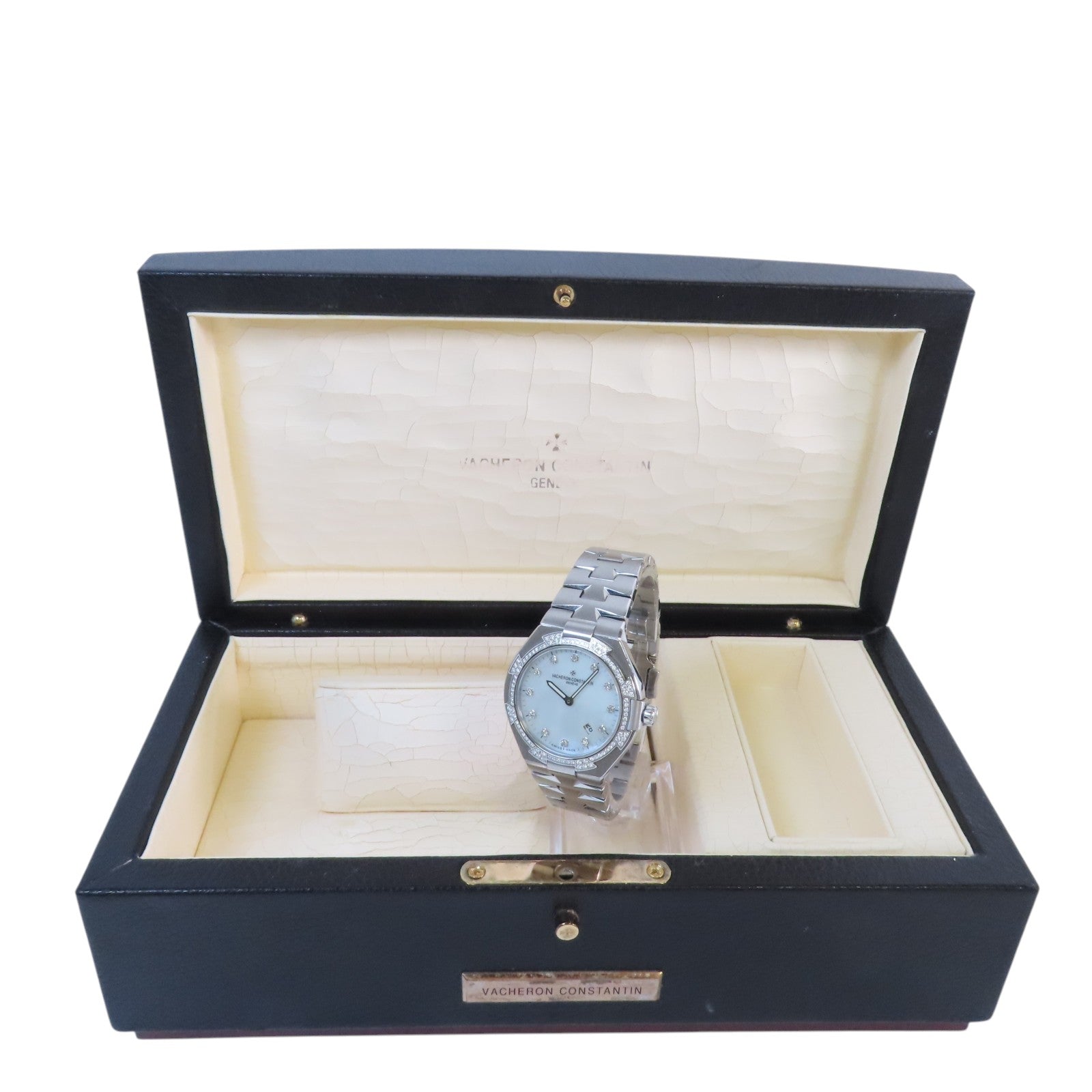 VACHERON CONSTANTIN Overseas 25750/D01A