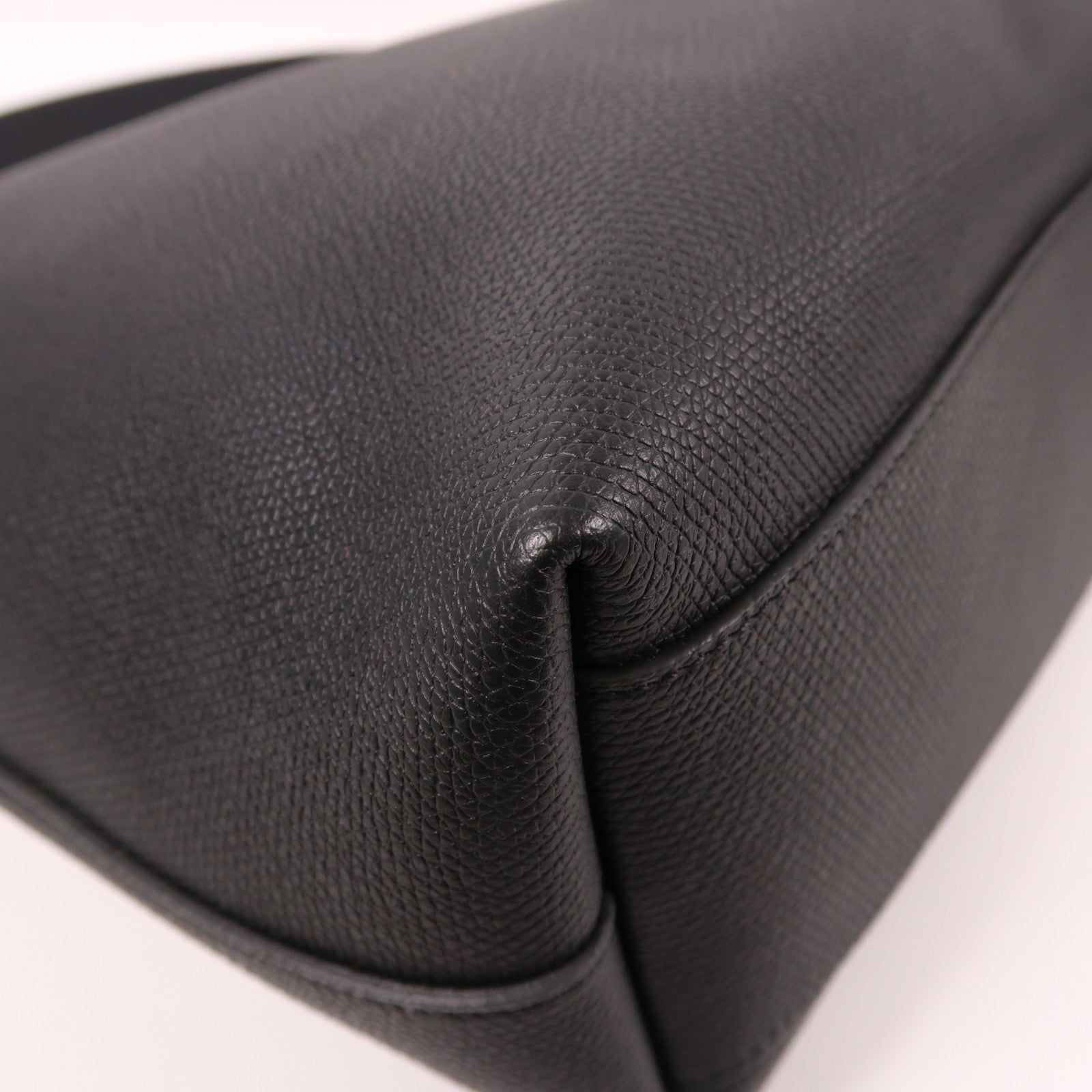 Longchamp 牛皮皮革Shoulder Bag銀扣肩背袋黑色