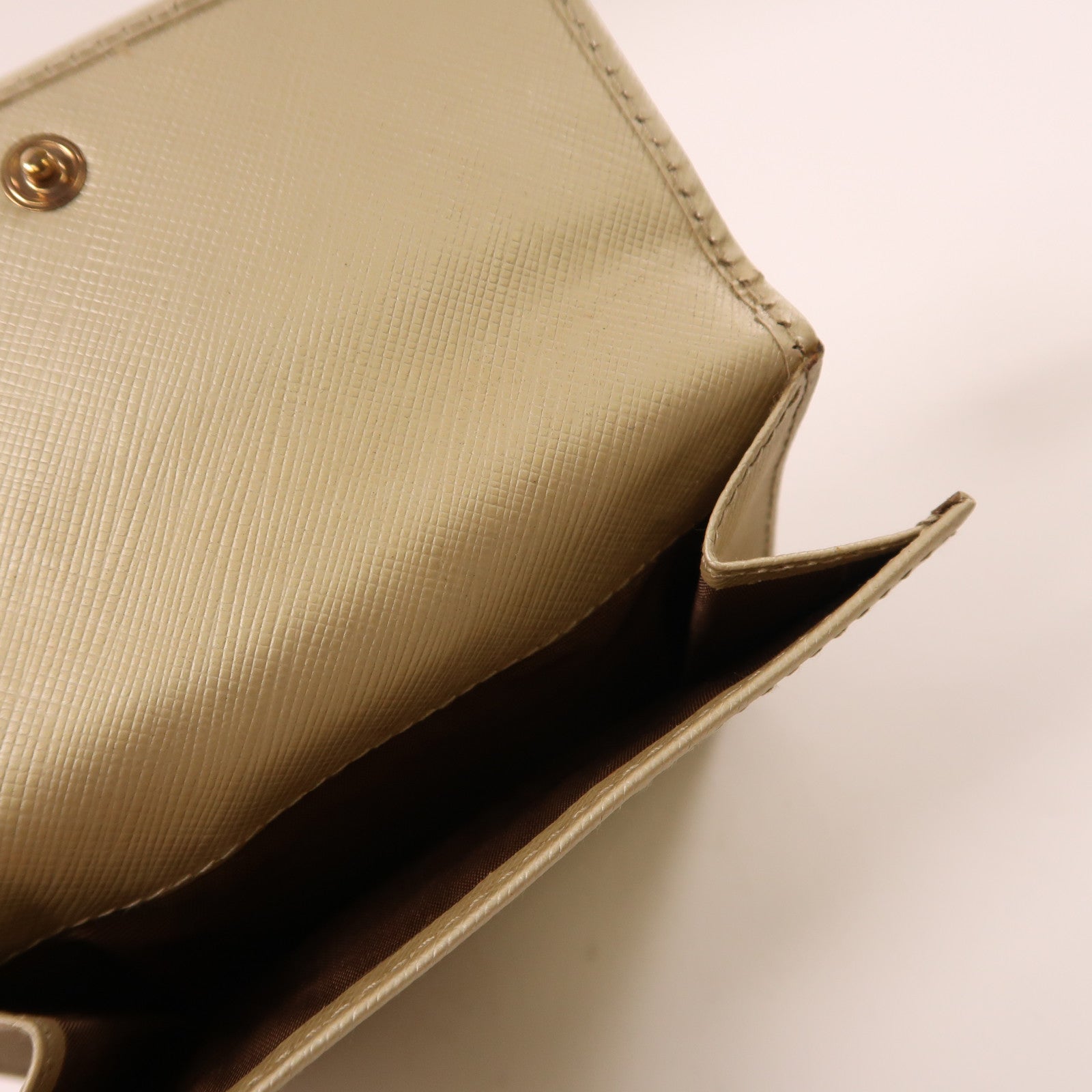 Salvatore Ferragamo 牛皮皮革Wallet金扣錢包