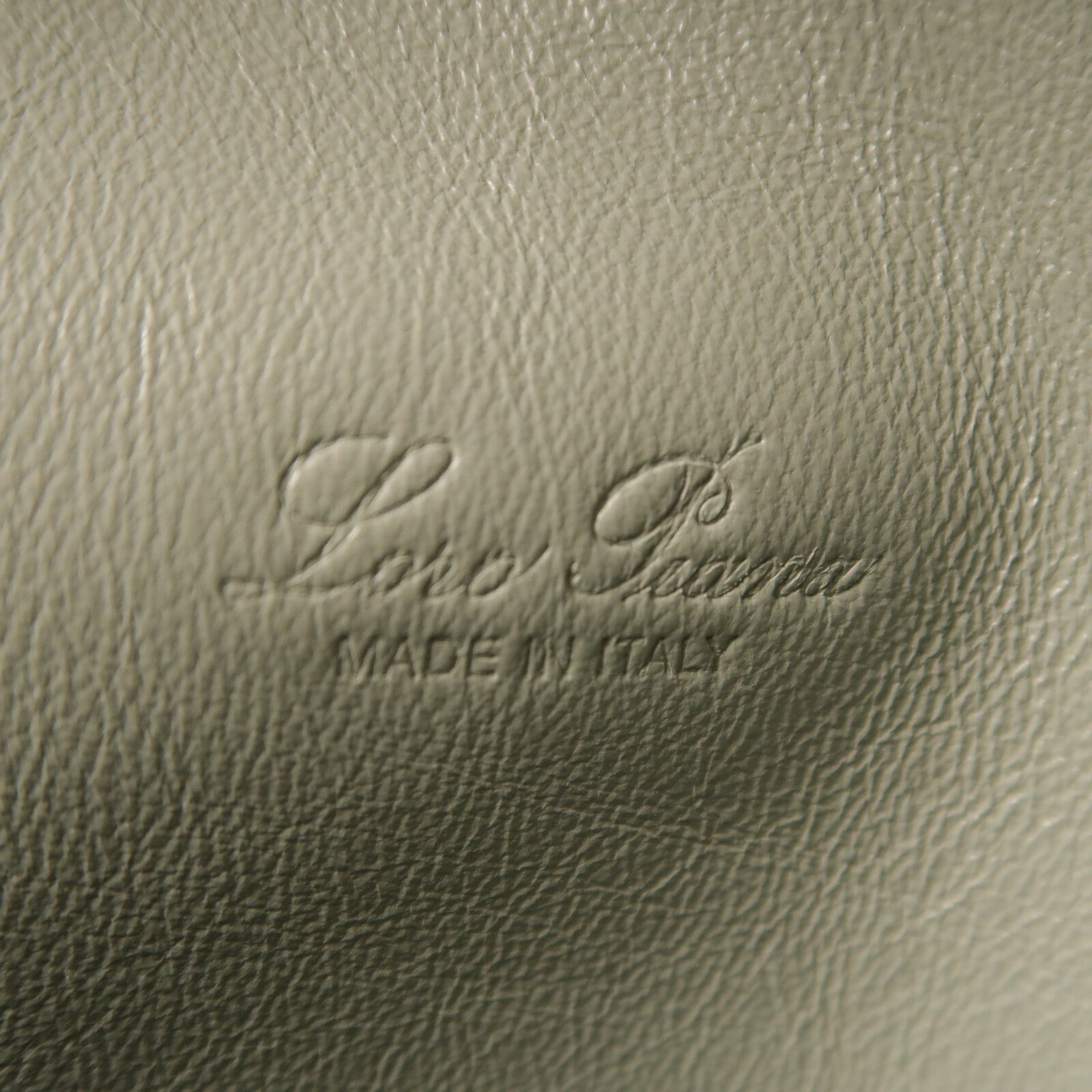 Loro Piana 牛皮皮革Extra Pocket BackPack銀扣背包