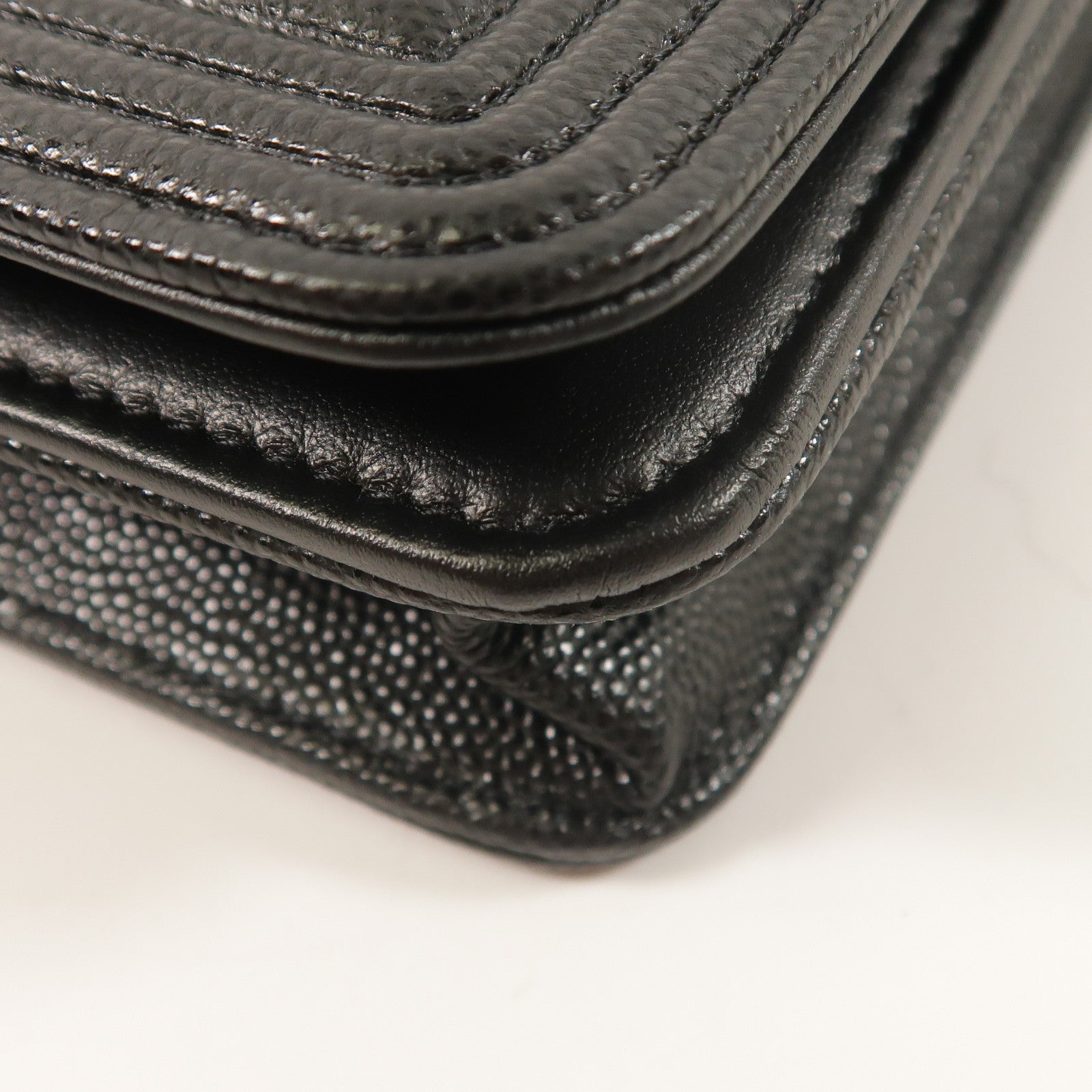 CHANEL 牛皮皮革Boy Wallet On Chain鏈帶肩背袋