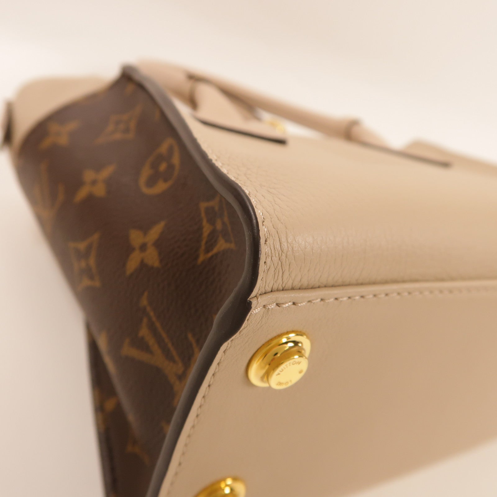 LOUIS VUITTON 牛皮皮革/Monogram On My Side PM手挽肩背兩用袋