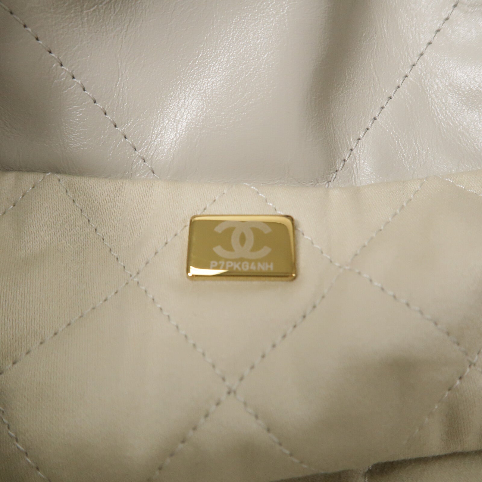 CHANEL 牛皮皮革Chanel 22 Small鏈帶肩背袋