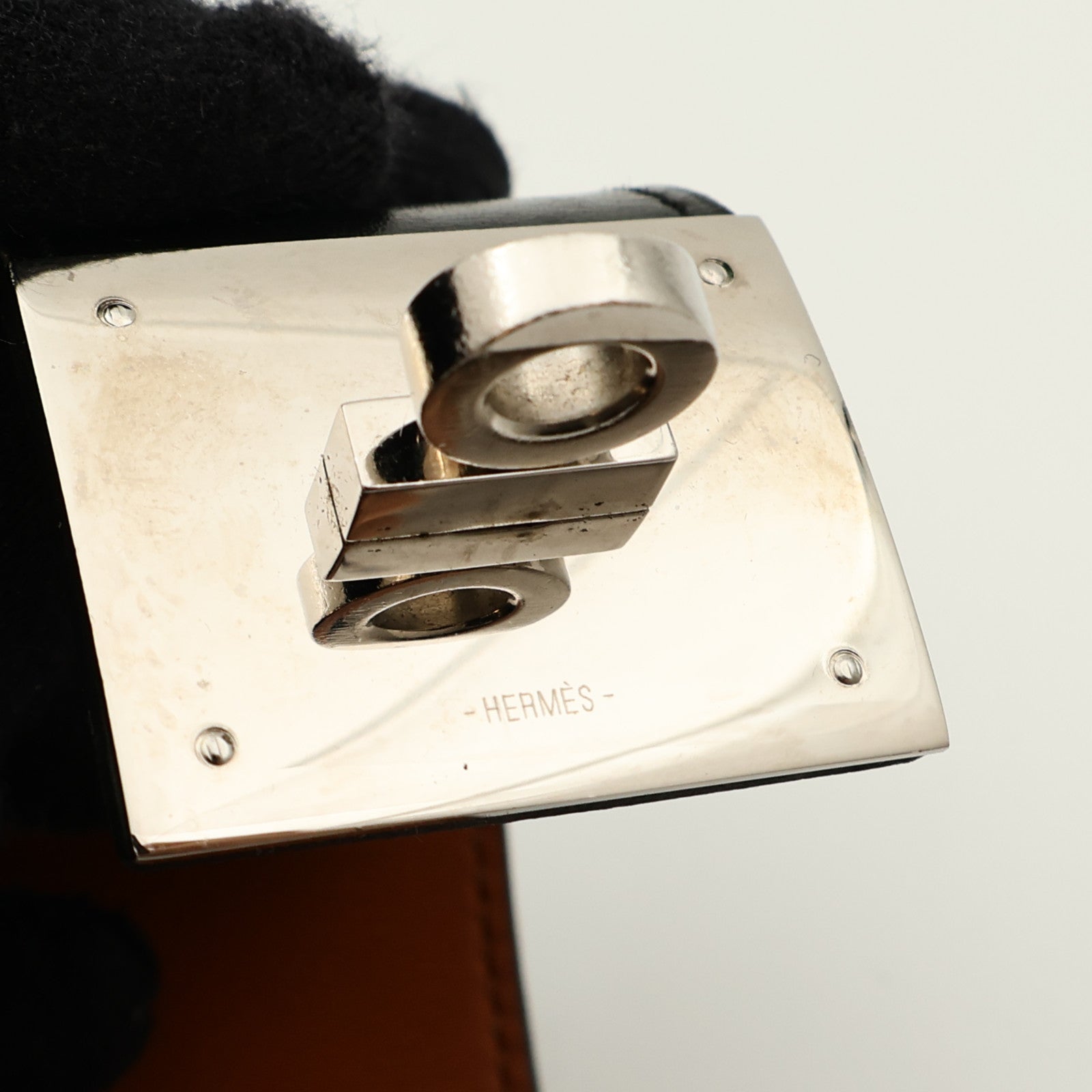HERMES Box Calf皮革/金屬Kelly Dog手鐲Noir