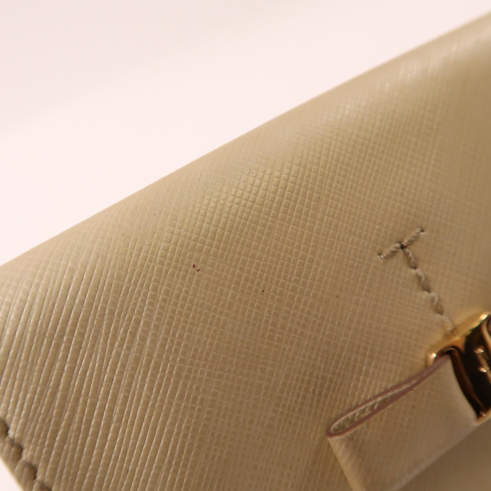 Salvatore Ferragamo 牛皮皮革Wallet金扣錢包