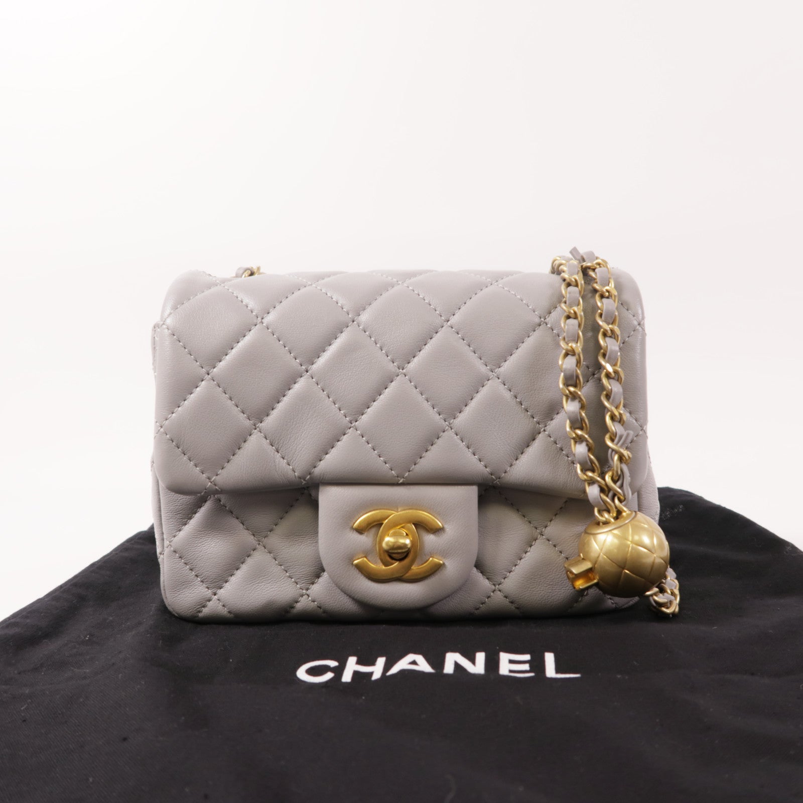 CHANEL 羊皮皮革Classic 17cm Gold Ball金扣肩背袋