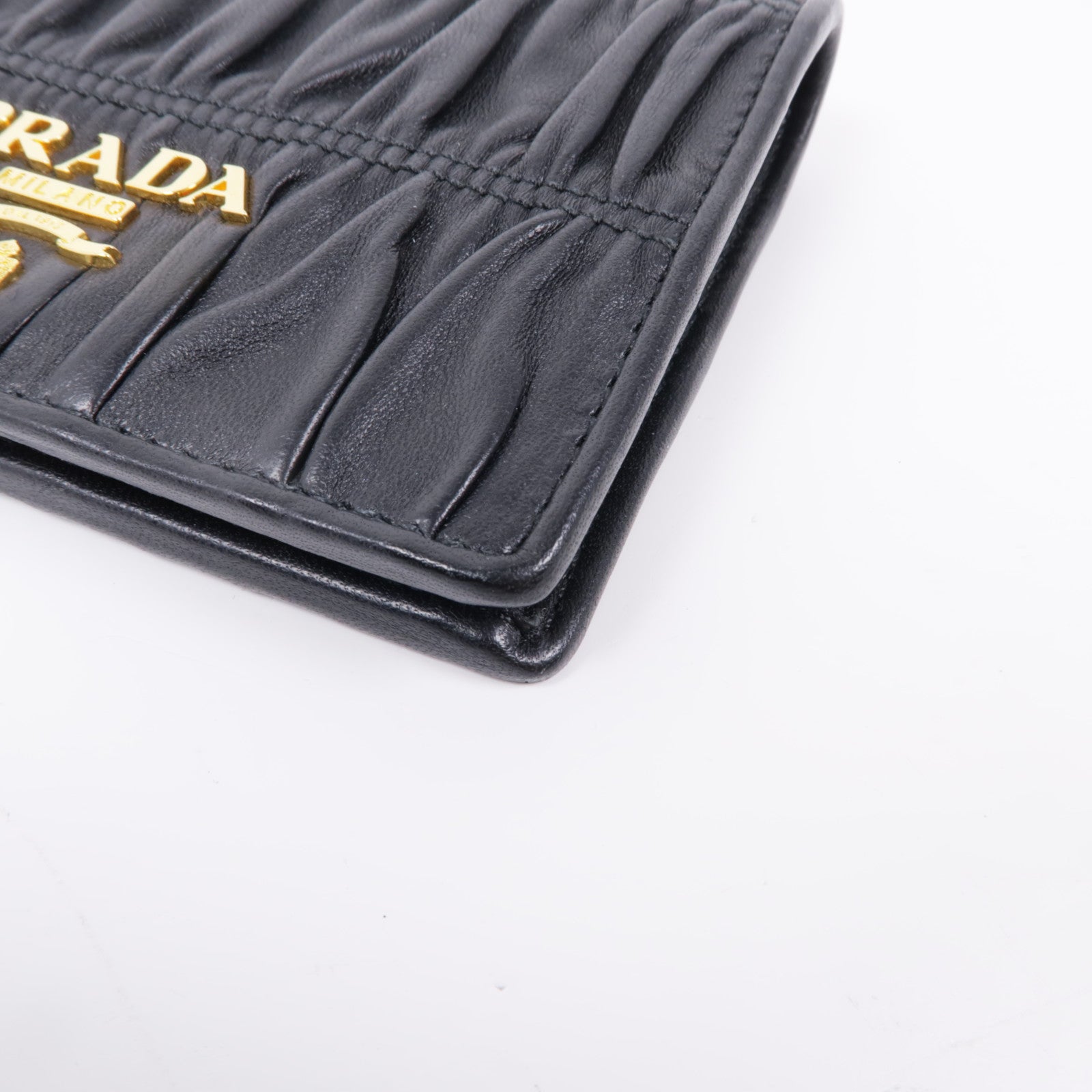 PRADA 羊皮皮革Wallet金扣錢包