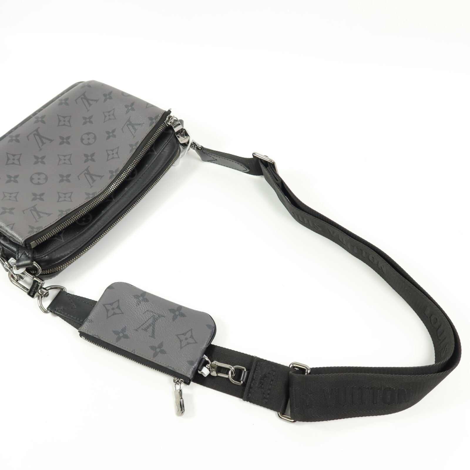 LOUIS VUITTON Monogram Eclipse Reverse Trio Messenger肩背袋