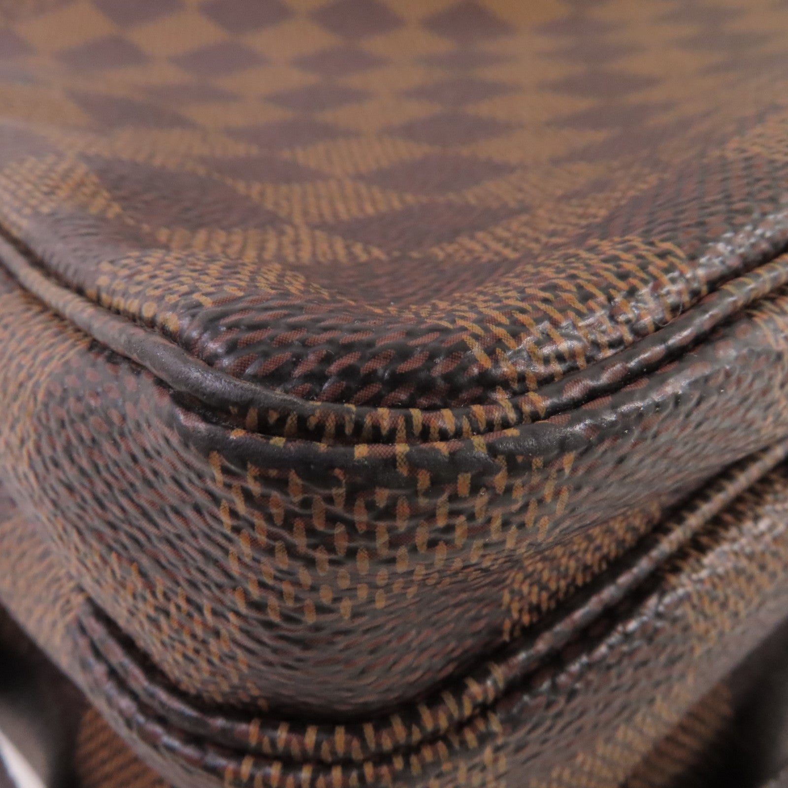 LOUIS VUITTON Damier Ebene Naviglio Shoulder Bag金扣肩背袋啡色