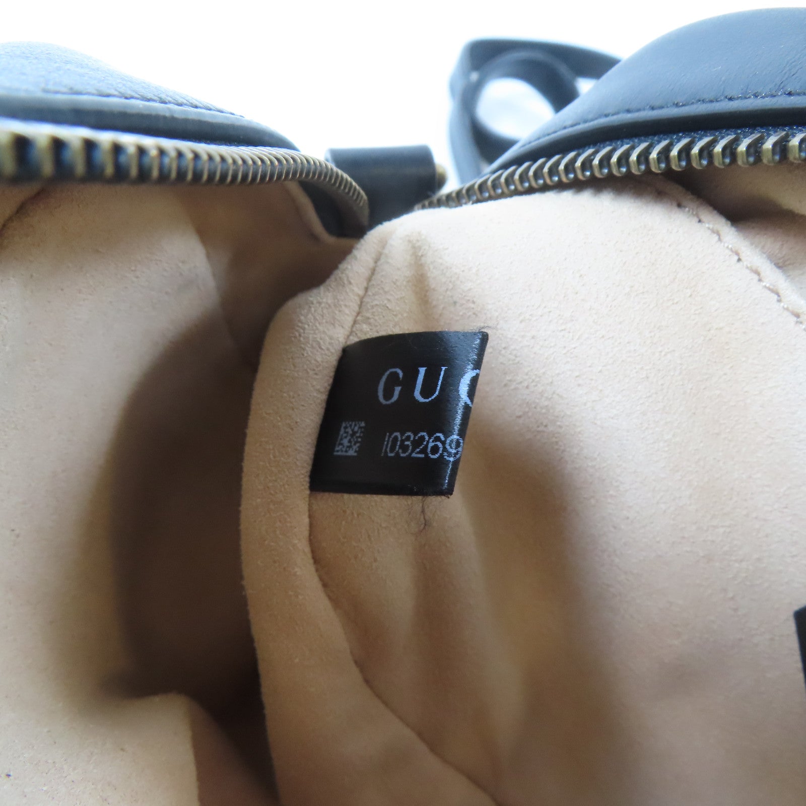 GUCCI 牛皮皮革GG Marmont金扣鏈帶肩背袋黑色