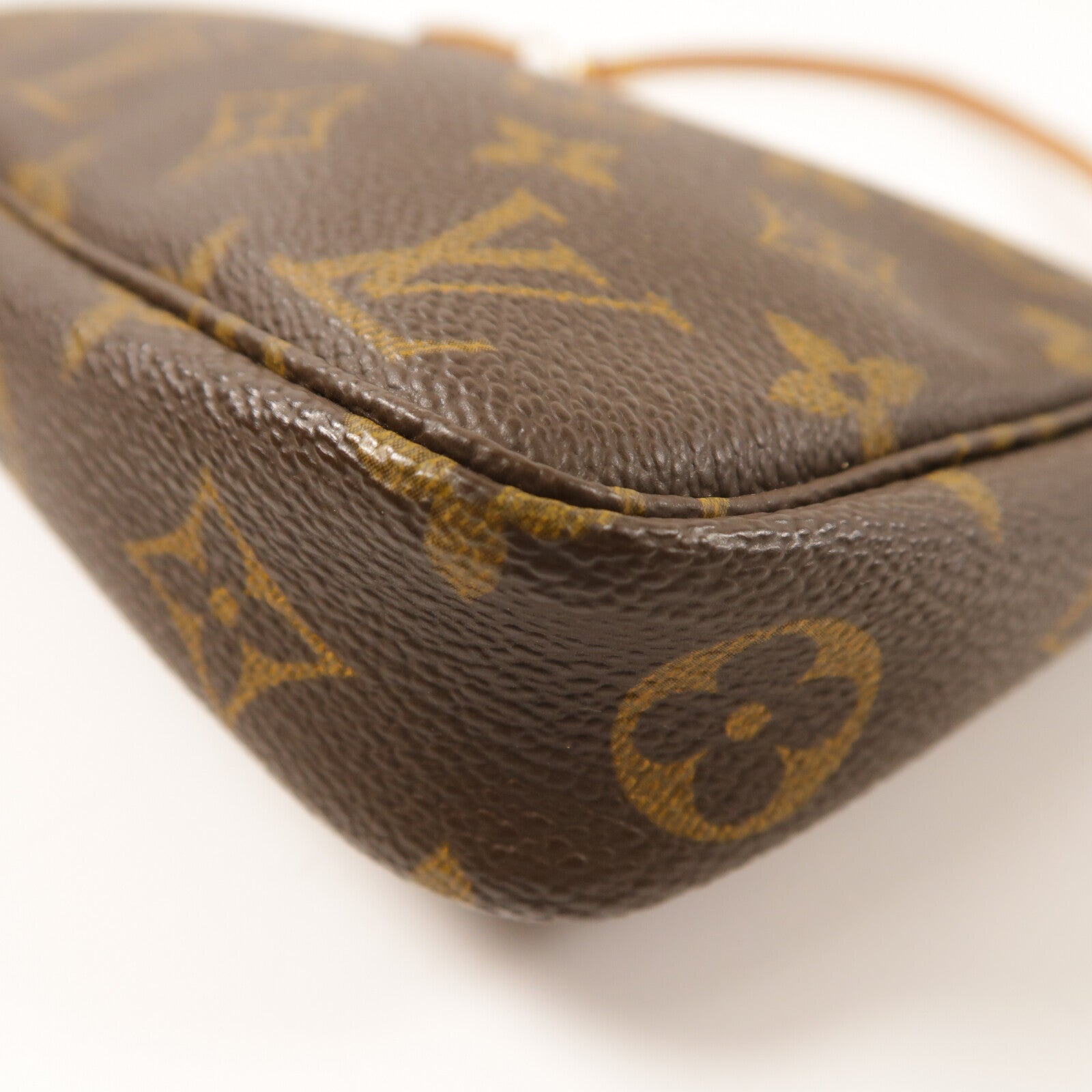 LOUIS VUITTON Monogram Pochette Accessoires金扣手挽袋棕色