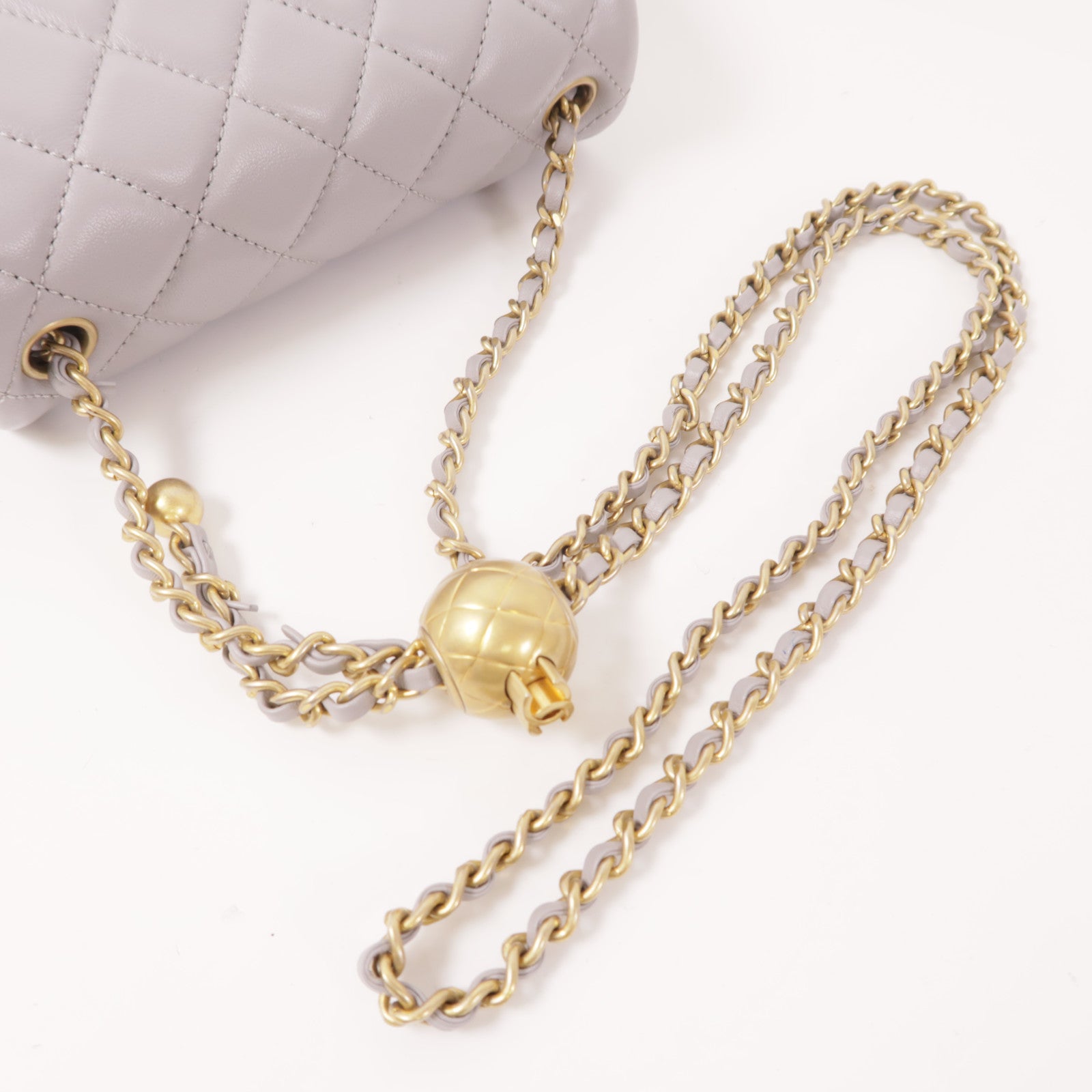 CHANEL 羊皮皮革Classic 17cm Gold Ball金扣肩背袋