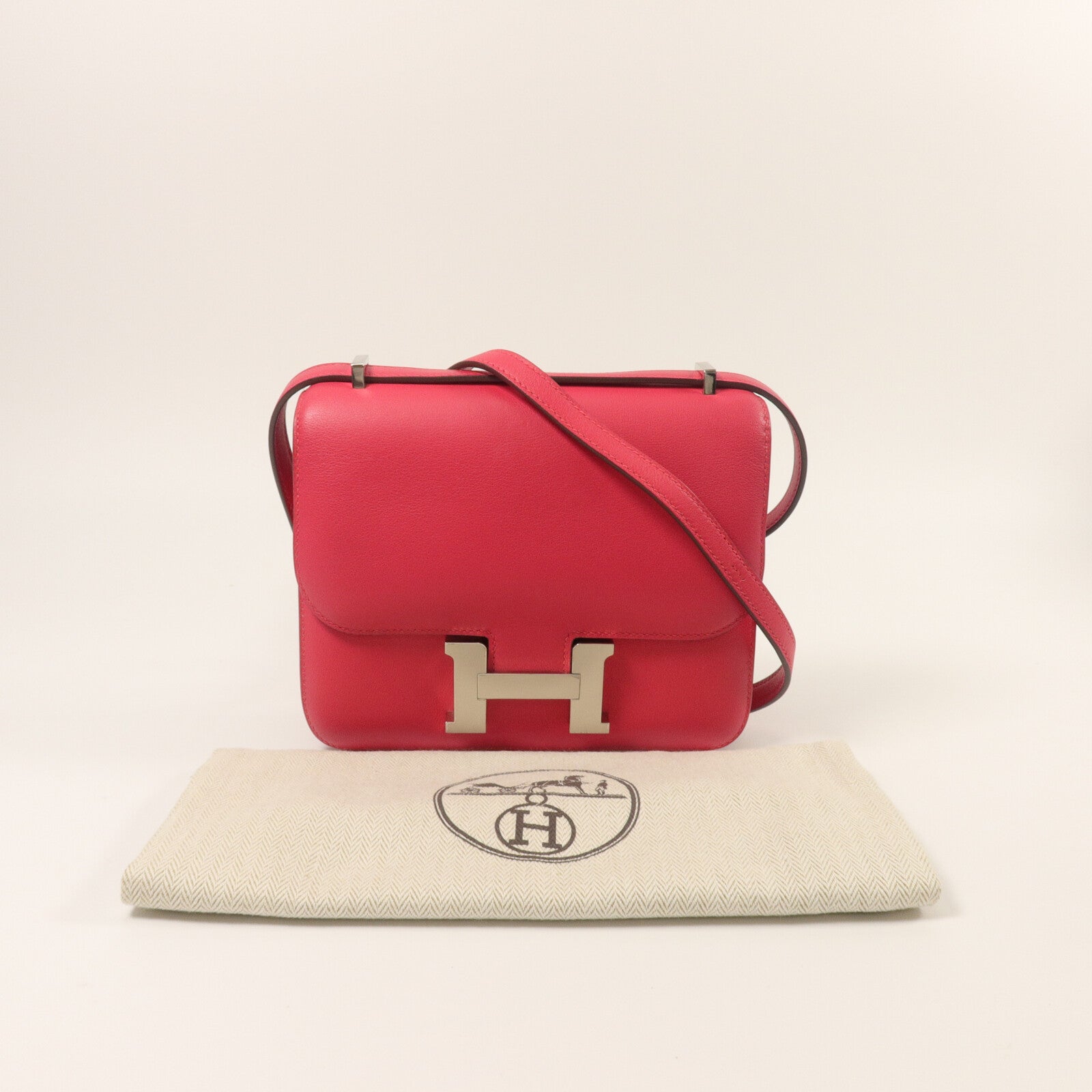 HERMES Swift皮革Constance Mini肩背袋Rose Extremt