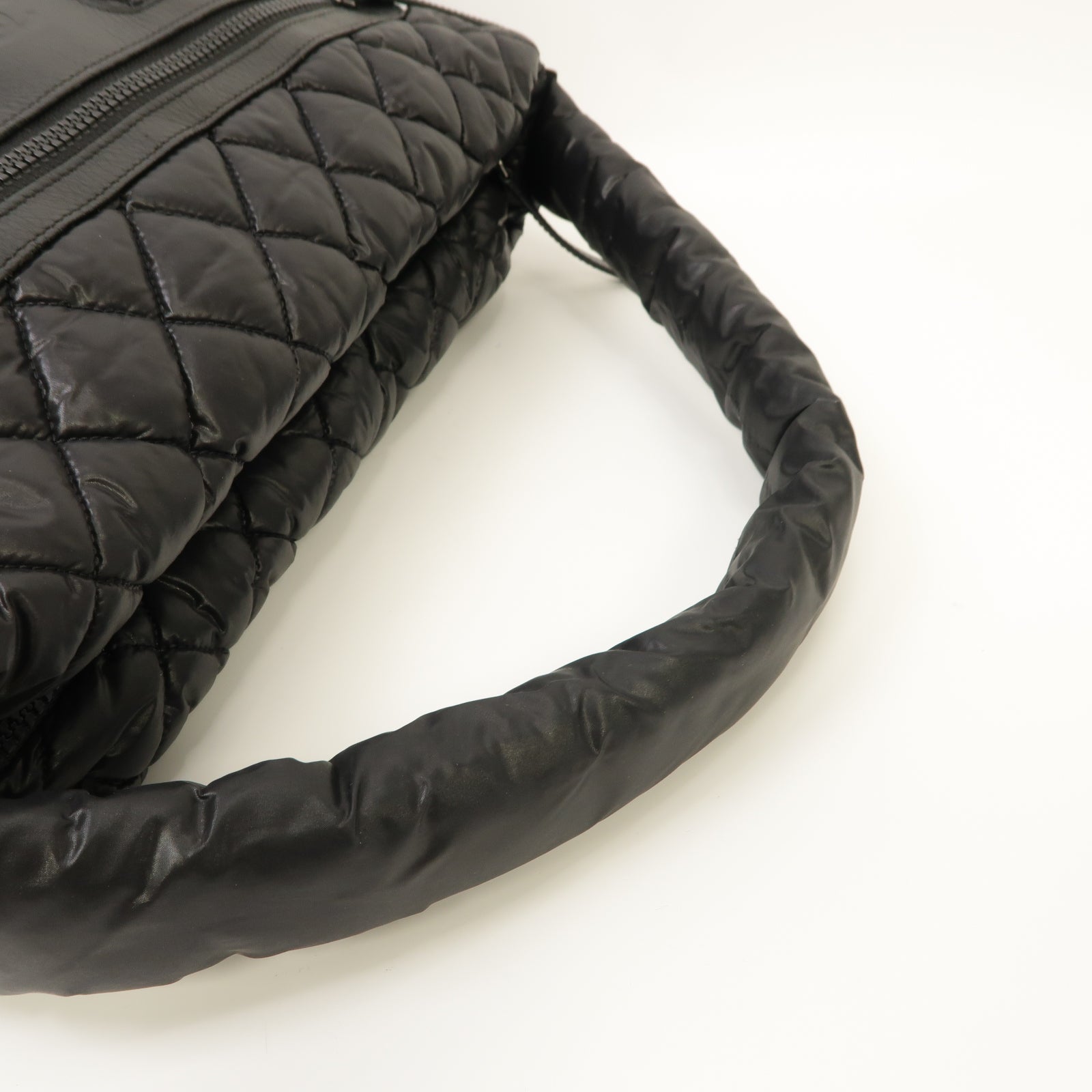 CHANEL 菱格尼龍Shoulder Bag銀扣肩背袋黑色