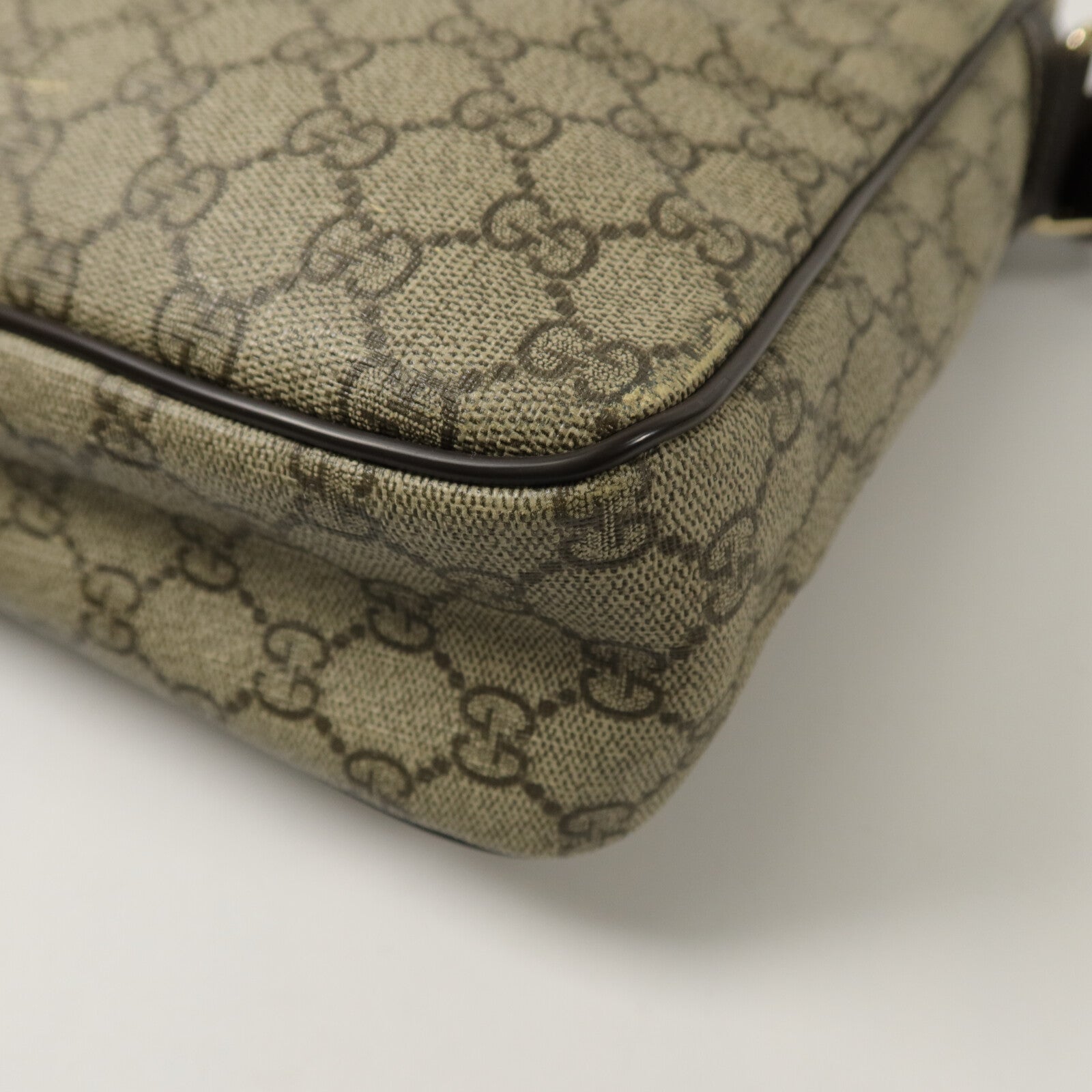 GUCCI 塗層帆布Messanger Bag肩背袋
