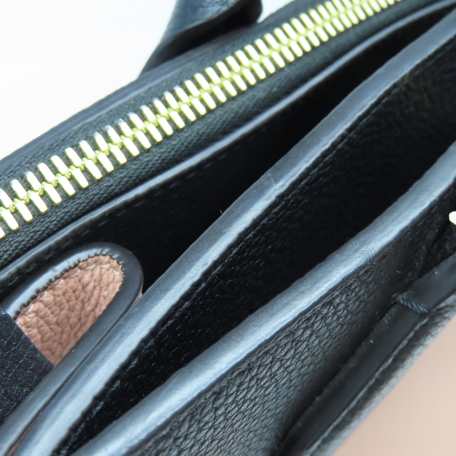 LOUIS VUITTON Leather City Steames MM Gold Buckle Tote Bag Black/Pink (Without Shoulder Strap)