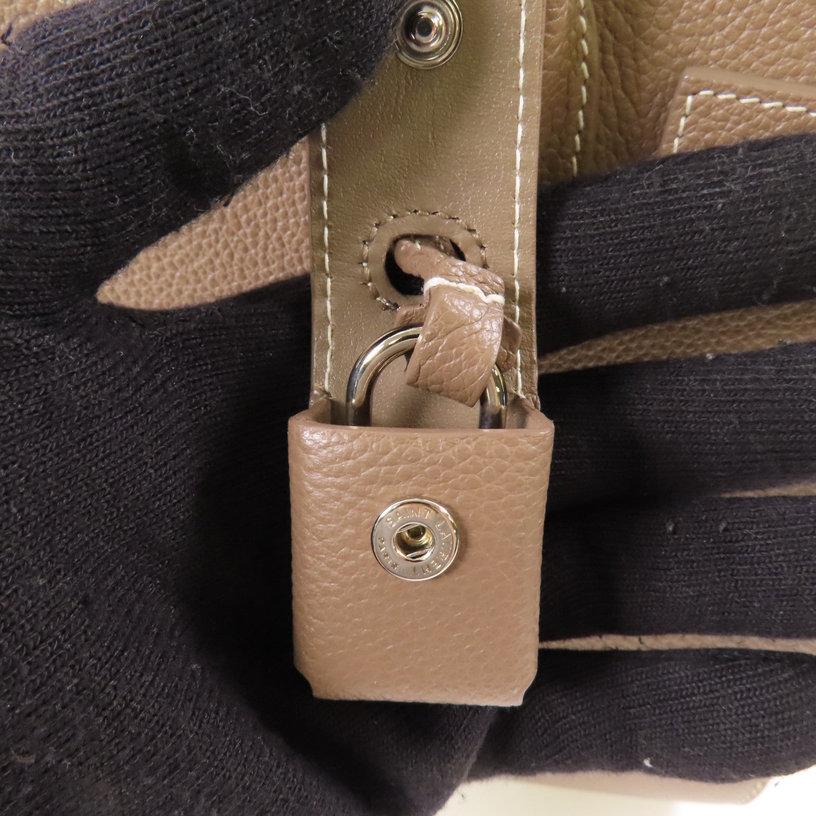 SAINT LAURENT 牛皮皮革Sac De Jour Baby銀扣手挽肩背兩用袋
