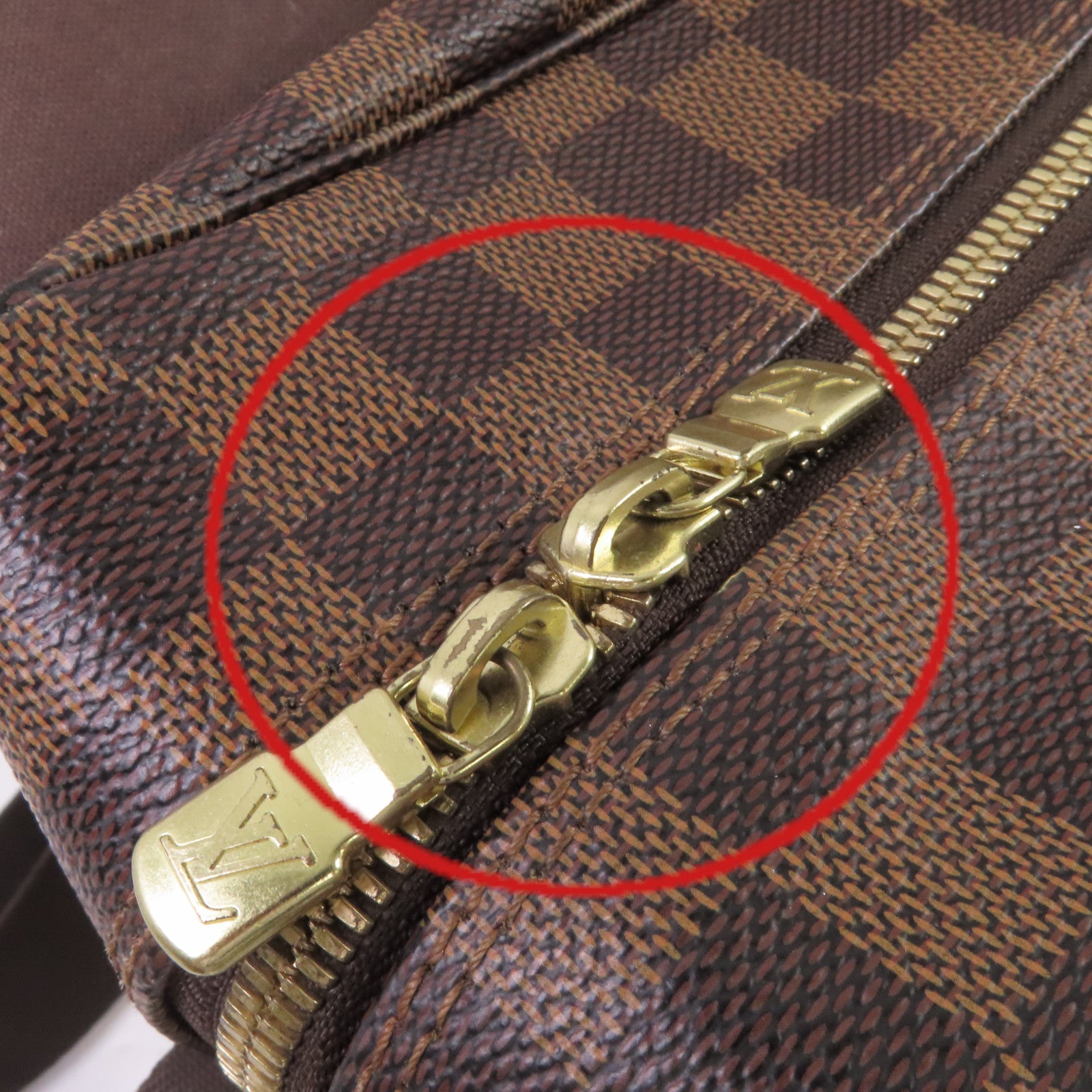 LOUIS VUITTON Damier Ebene Naviglio Shoulder Bag金扣肩背袋啡色