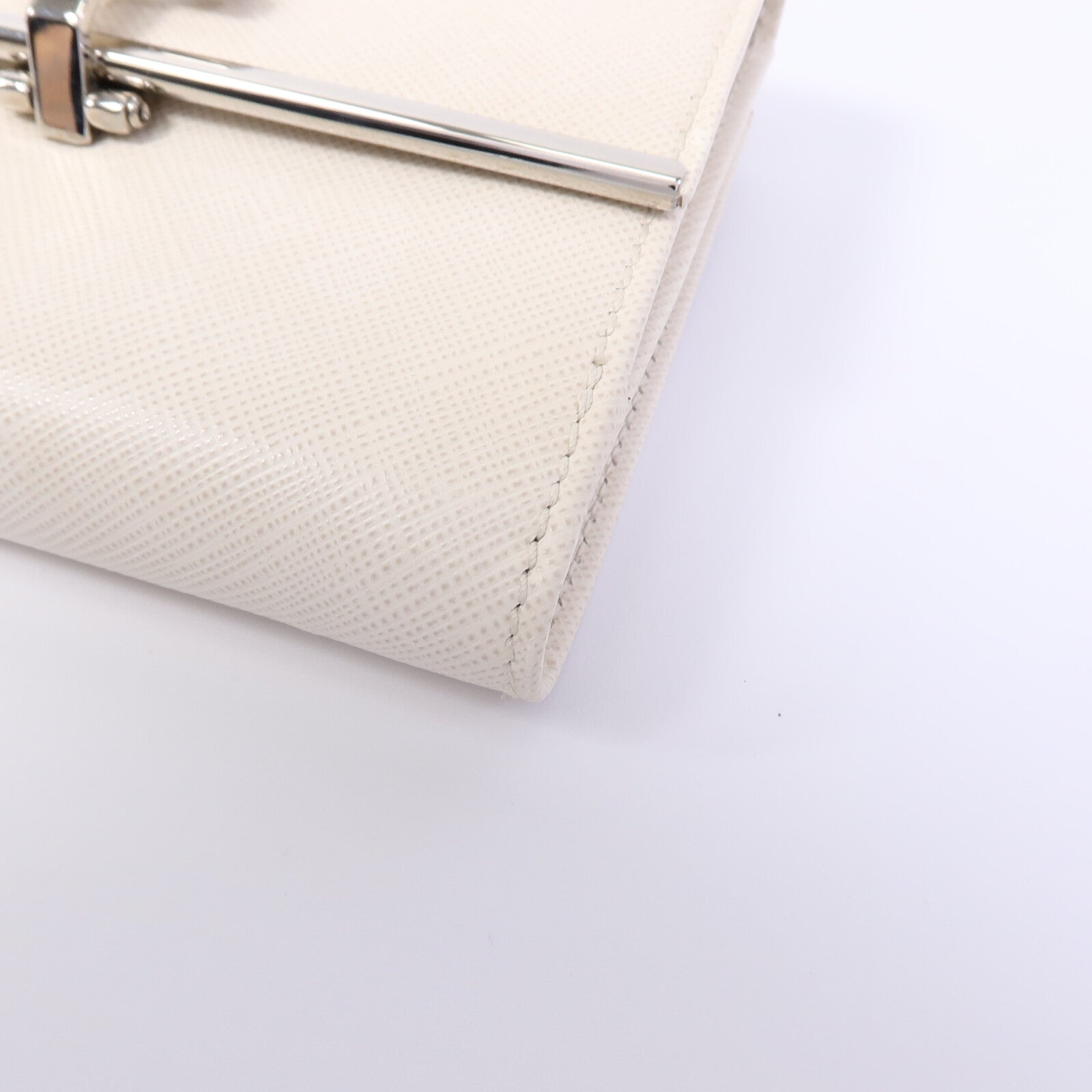 Salvatore Ferragamo 牛皮皮革Wallet錢包