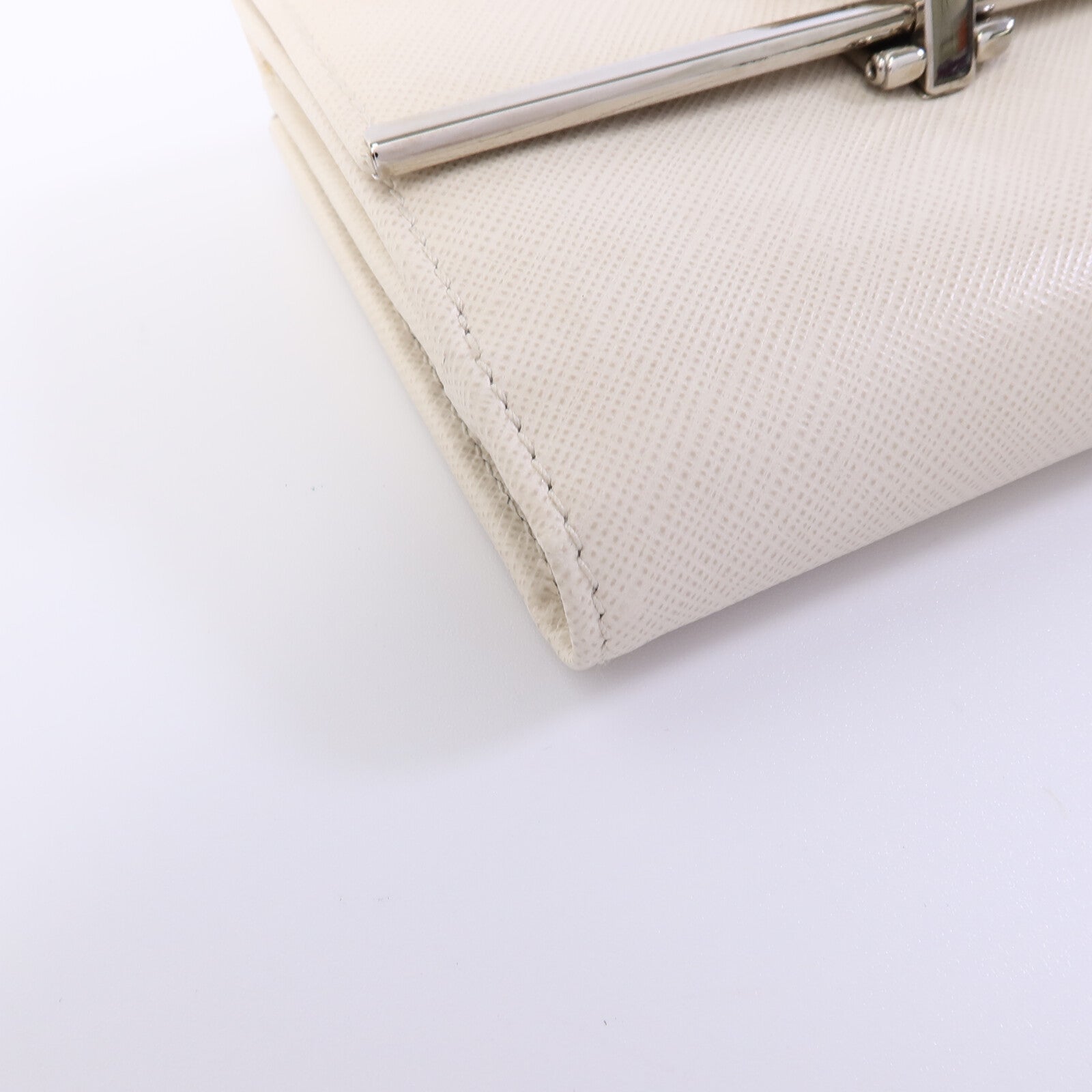 Salvatore Ferragamo 牛皮皮革Wallet錢包