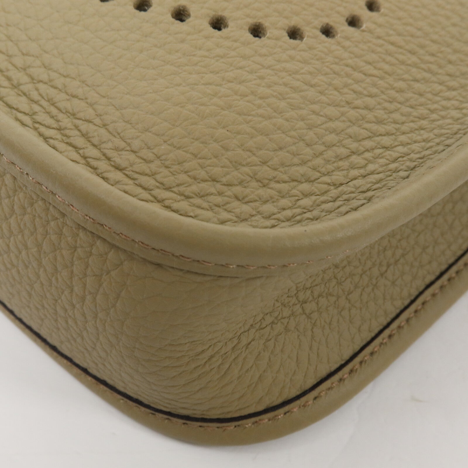 HERMES Clemence皮革Evelyne TPM肩背袋Beige Marfa