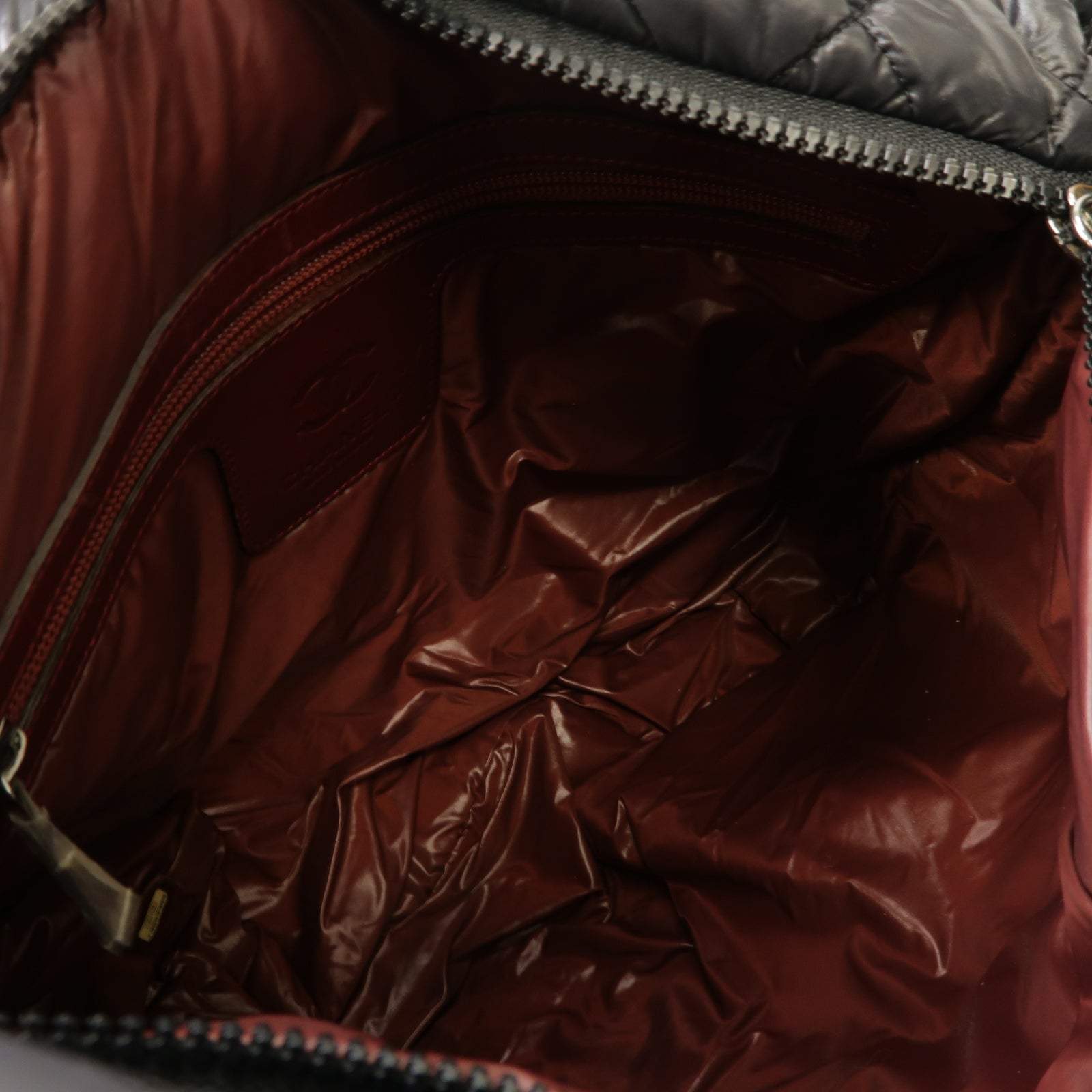 CHANEL 菱格尼龍Shoulder Bag銀扣肩背袋黑色