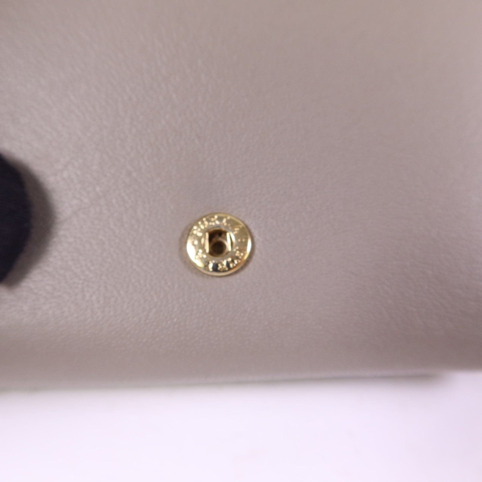 Furla 牛皮皮革Trifold Wallet金扣錢包