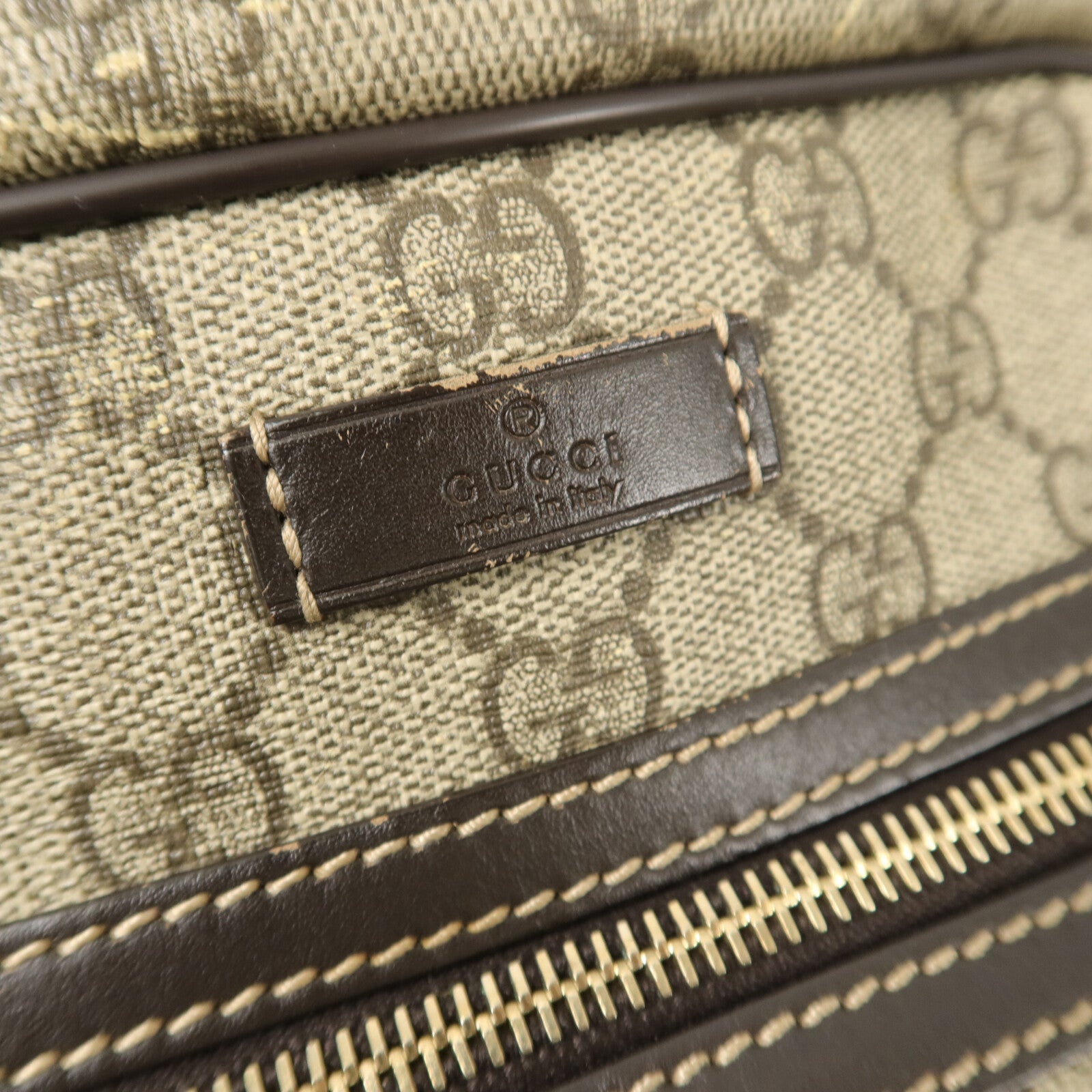 GUCCI 塗層帆布Messanger Bag肩背袋