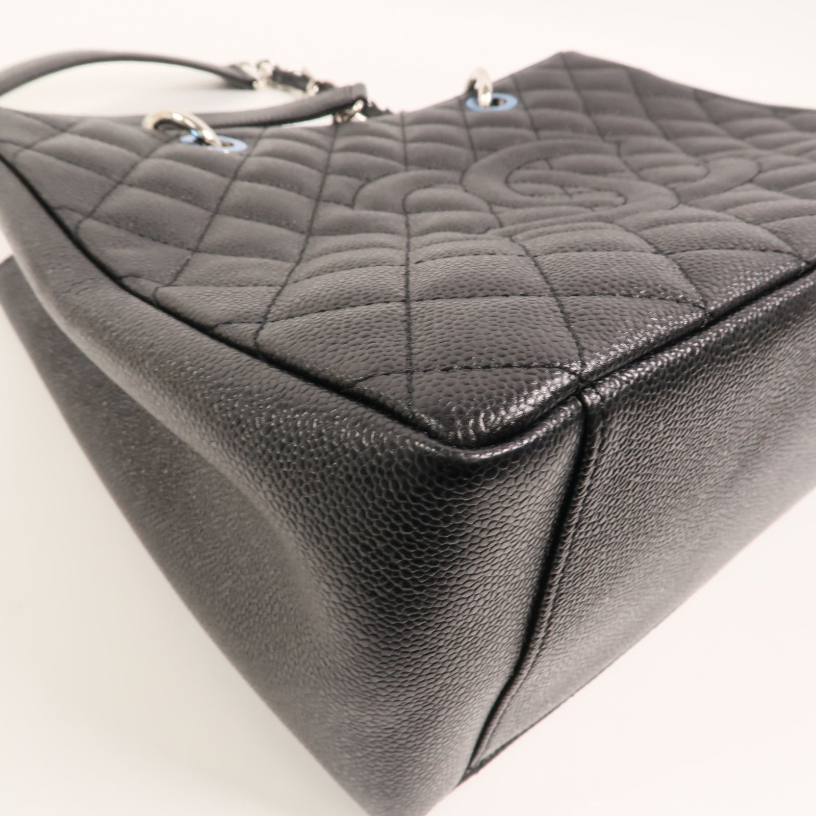 CHANEL 牛皮皮革GST Grand Shopping Tote Bag鏈帶肩背袋