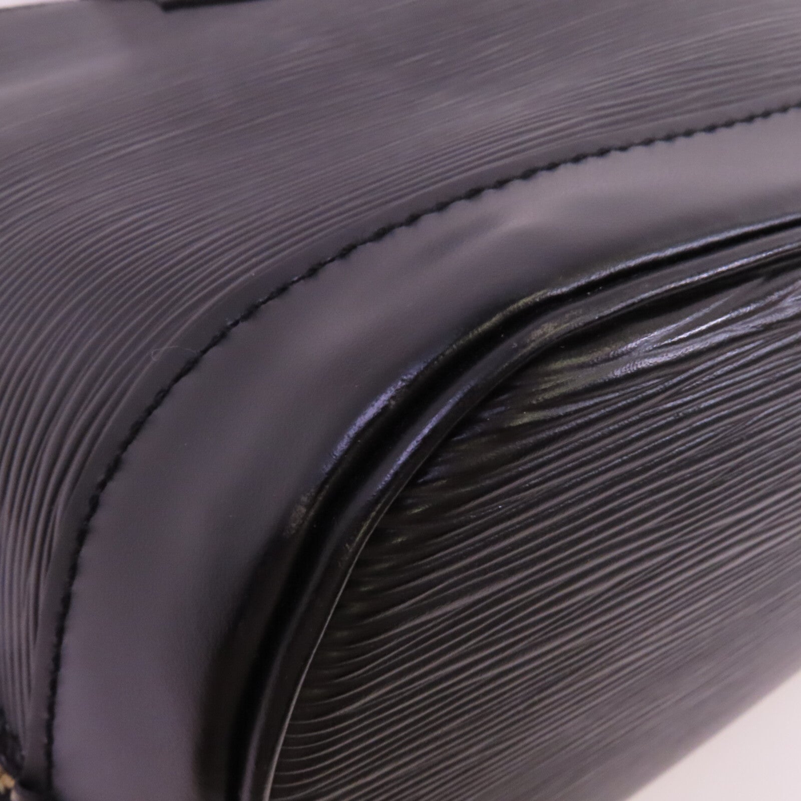 LOUIS VUITTON Epi Alma MM金扣手挽袋