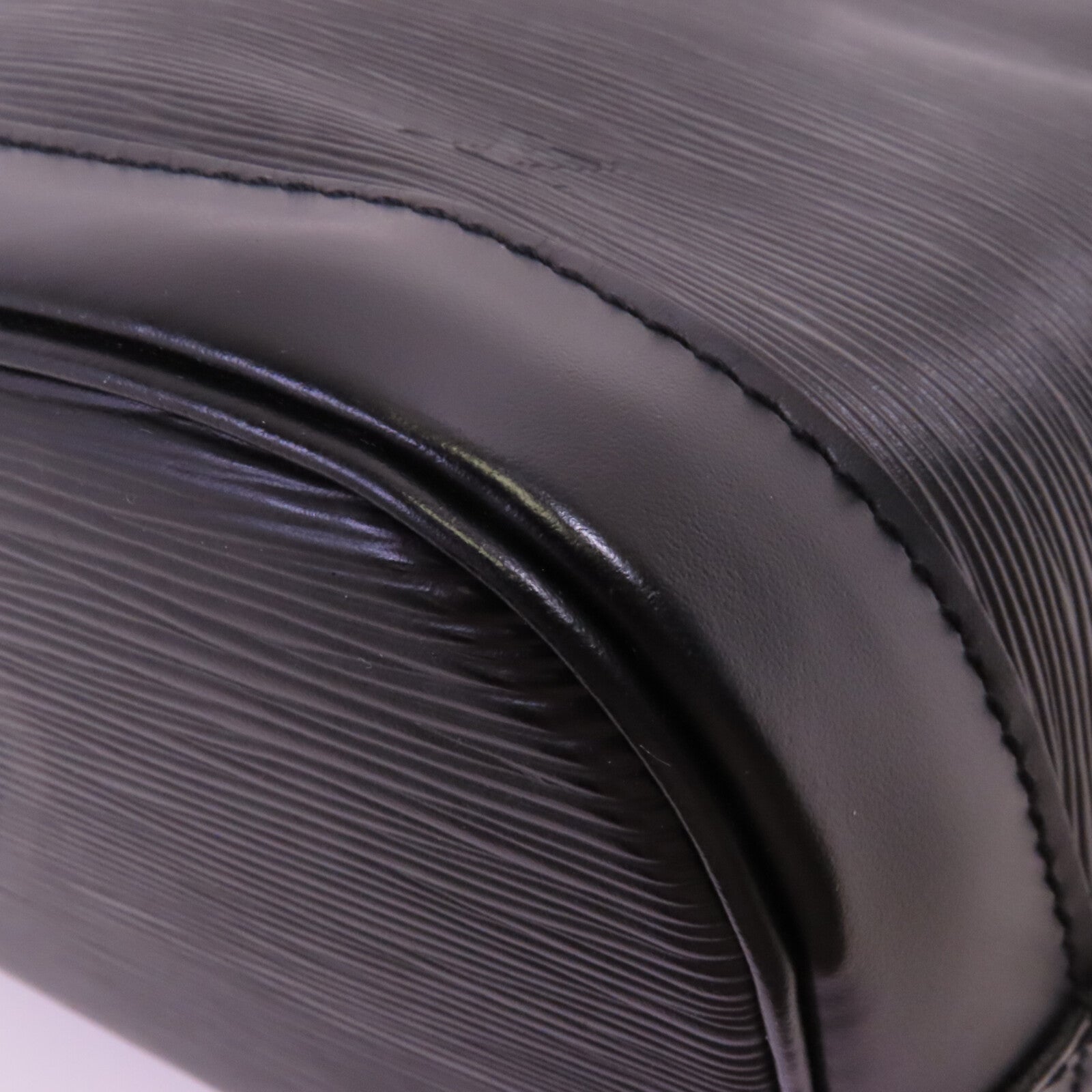 LOUIS VUITTON Epi Alma MM金扣手挽袋