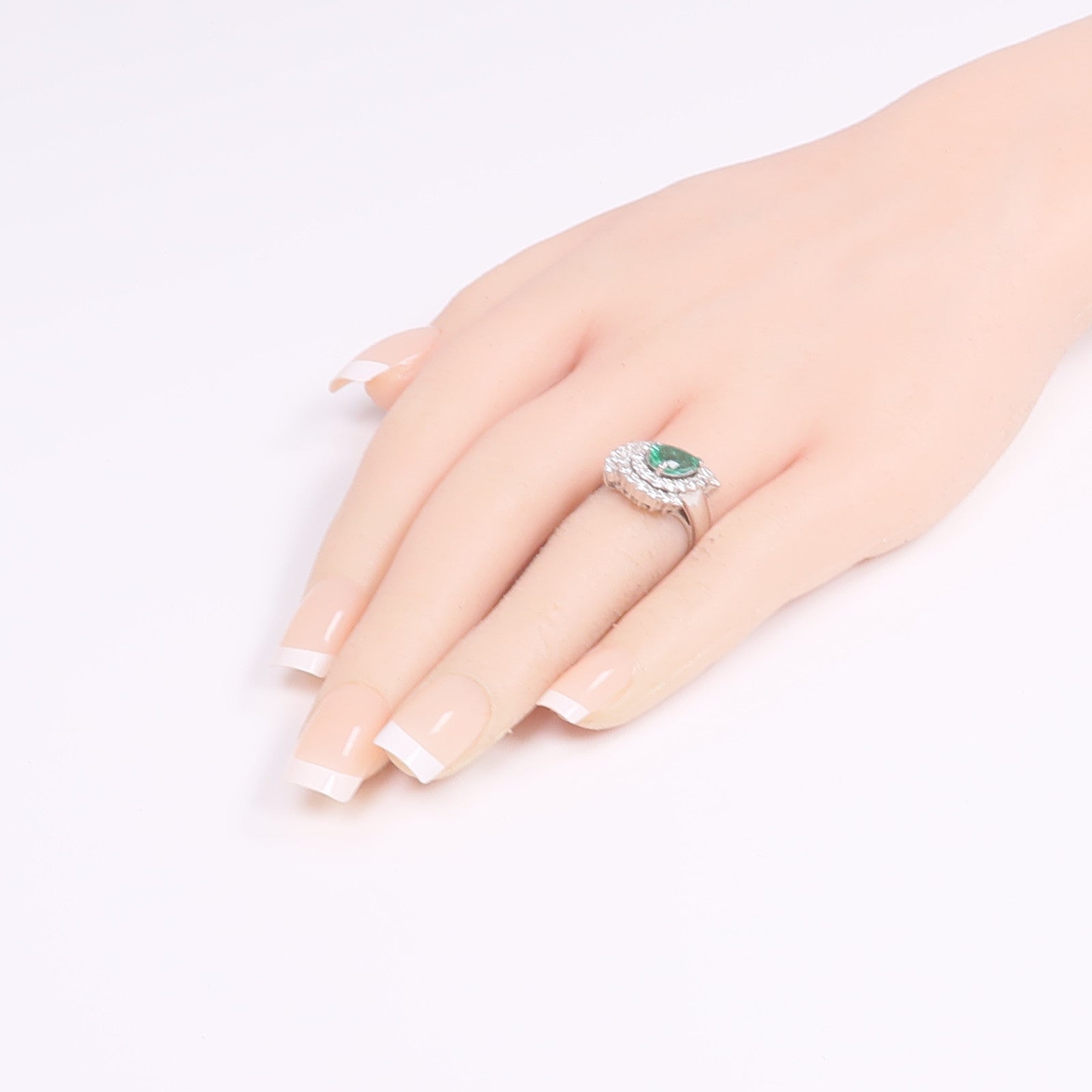 JEWELRY 【激減優惠】18K白金Emerald Diamond Ring綠寶石/鑽石戒指US#6.5
