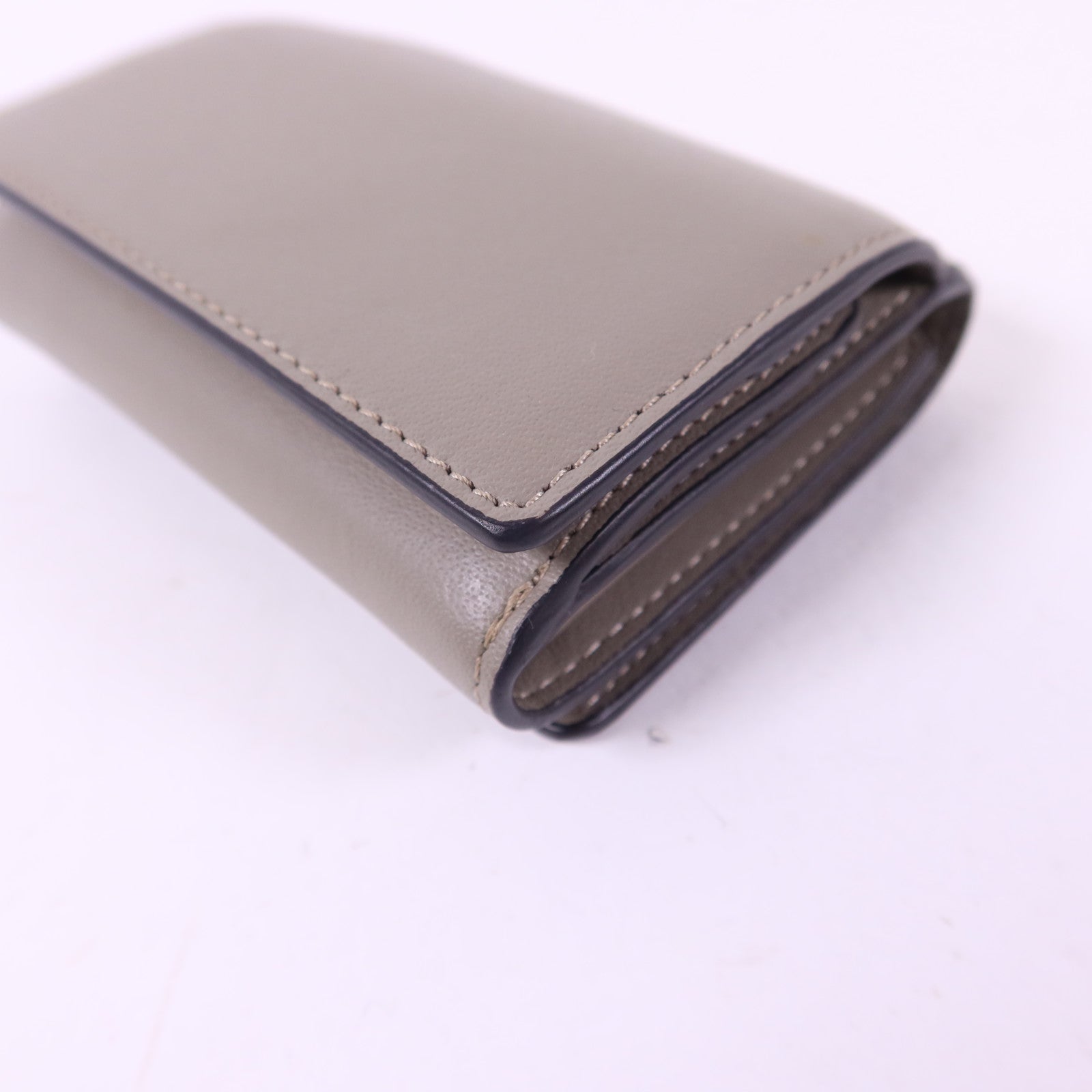 Furla 牛皮皮革Trifold Wallet金扣錢包