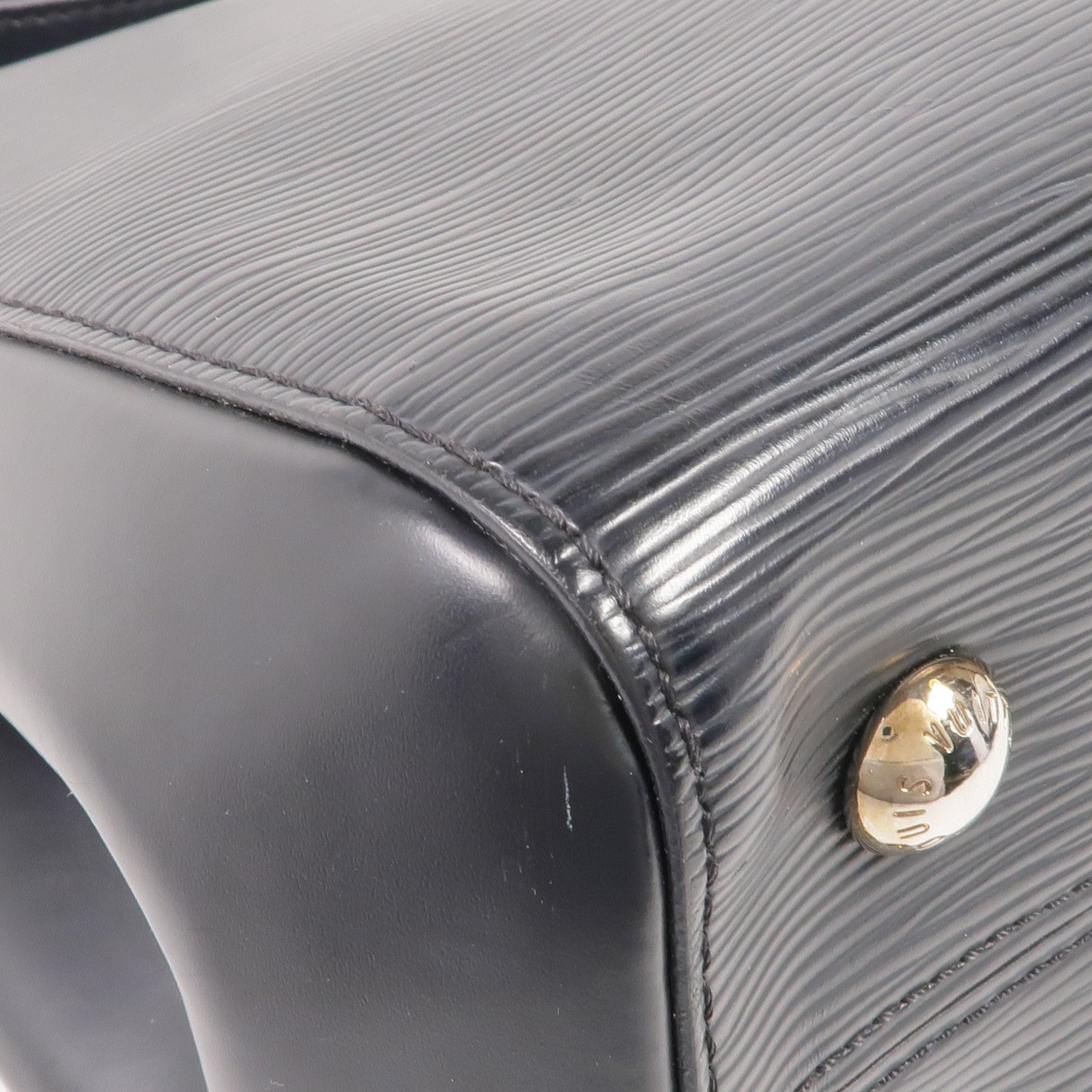 LOUIS VUITTON Epi Cluny MM銀扣手挽肩背兩用袋