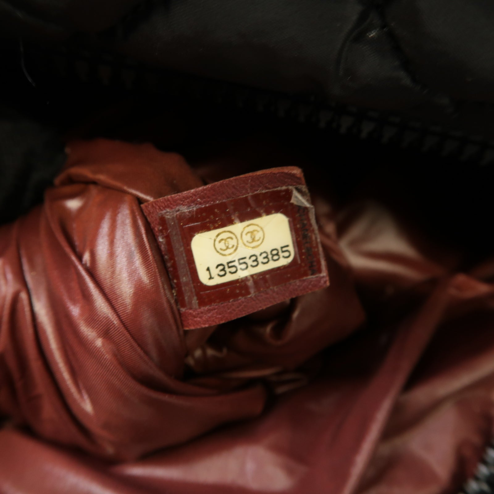 CHANEL 菱格尼龍Shoulder Bag銀扣肩背袋黑色