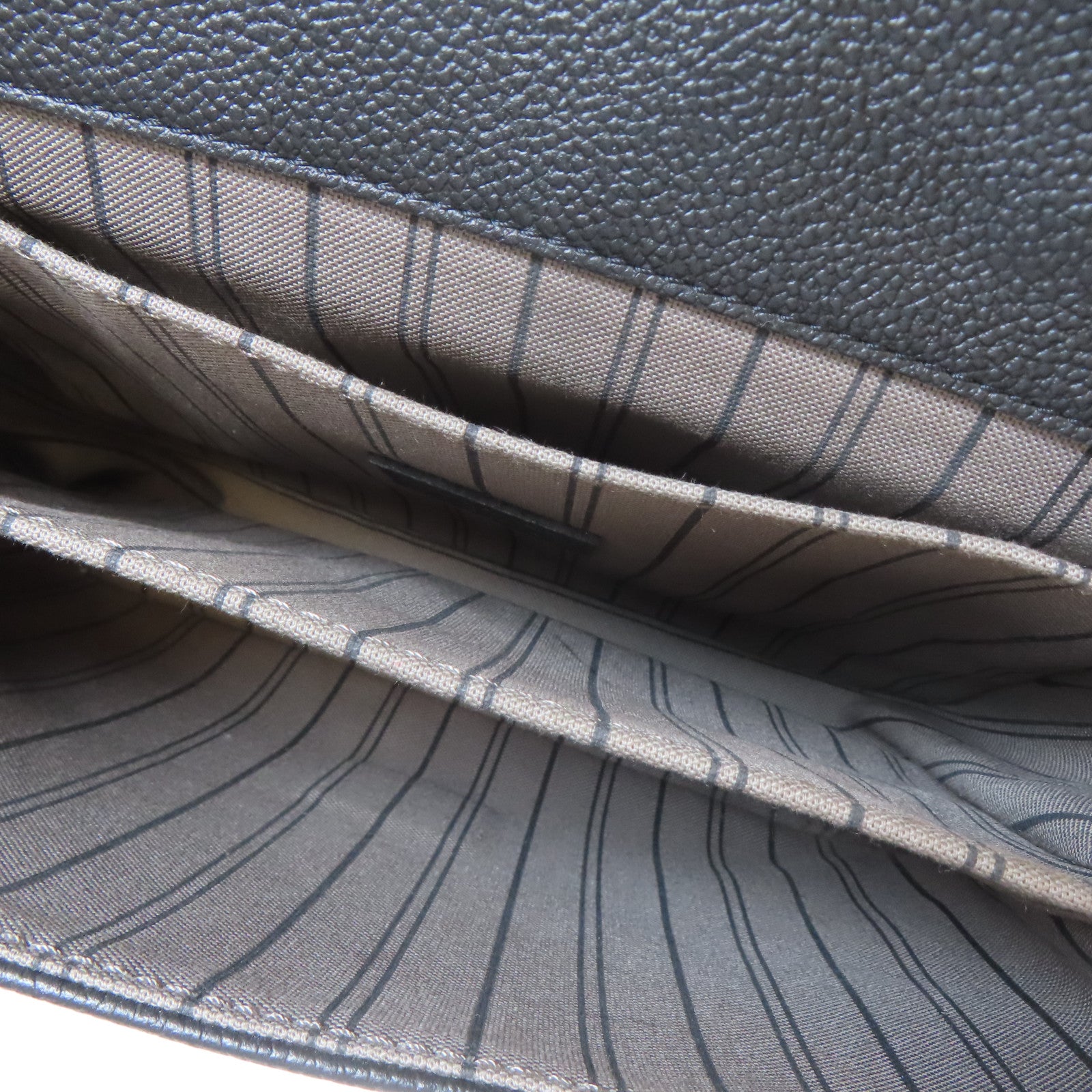 LOUIS VUITTON Monogram Empreinte Pochette Metis金扣手挽肩背兩用袋黑色