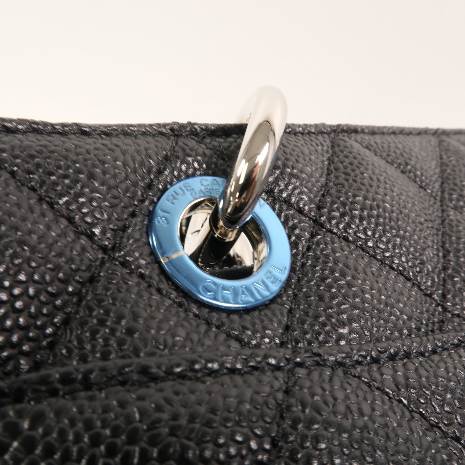 CHANEL 牛皮皮革GST Grand Shopping Tote Bag鏈帶肩背袋