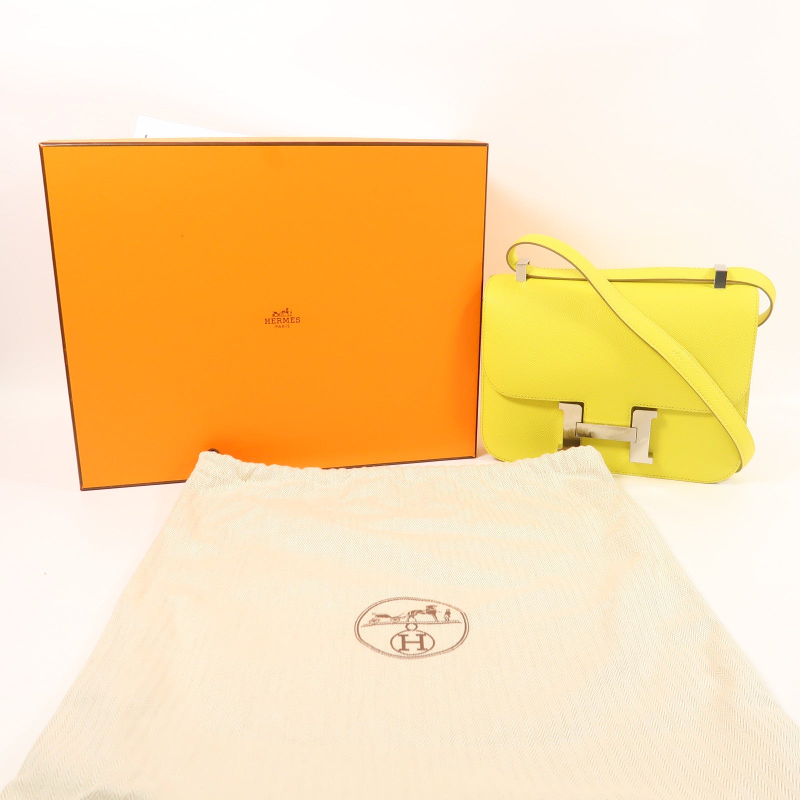 HERMES Epsom皮革Constance 24銀扣肩背袋