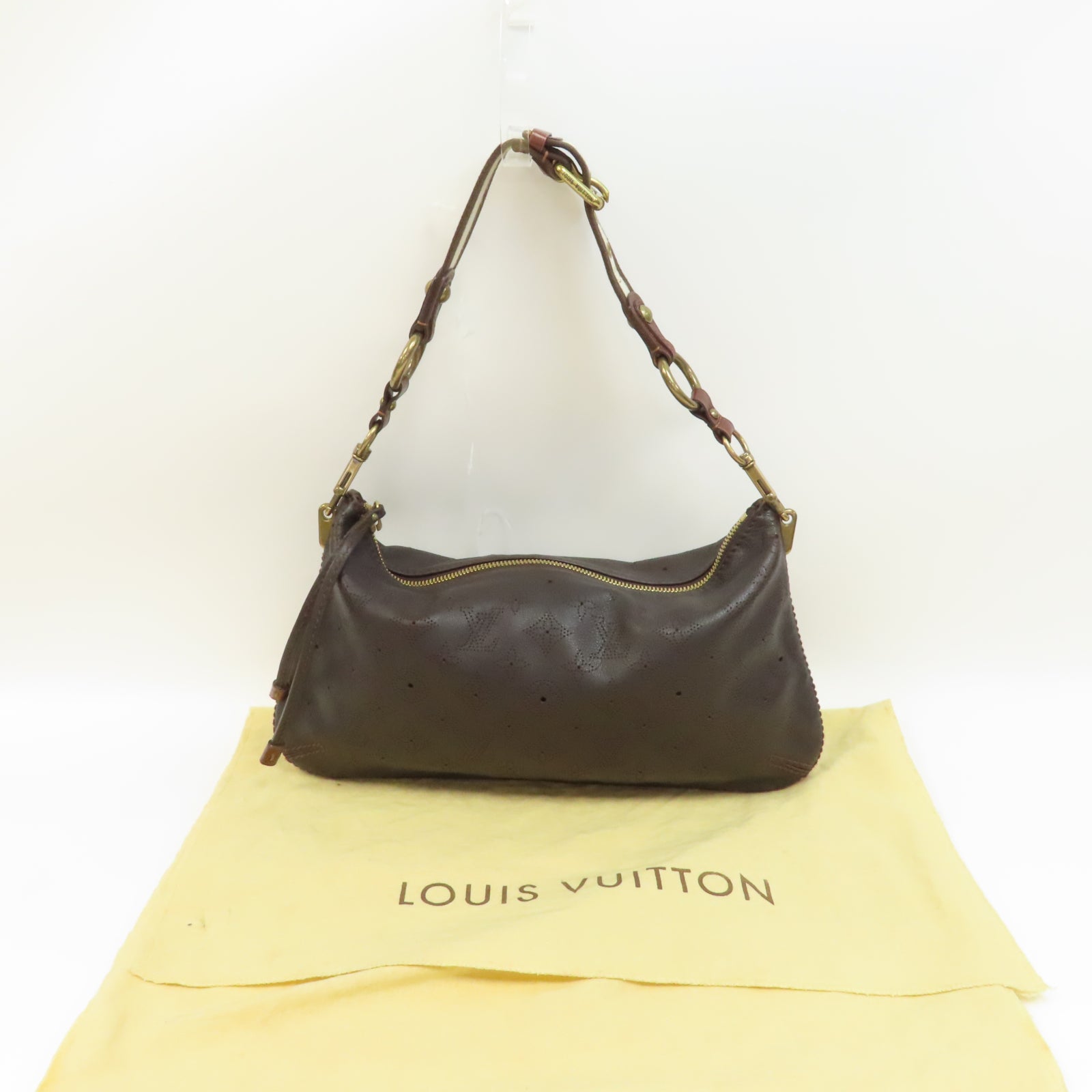 LOUIS VUITTON Monogram Mahina Pochette Onatah金扣肩背袋啡色