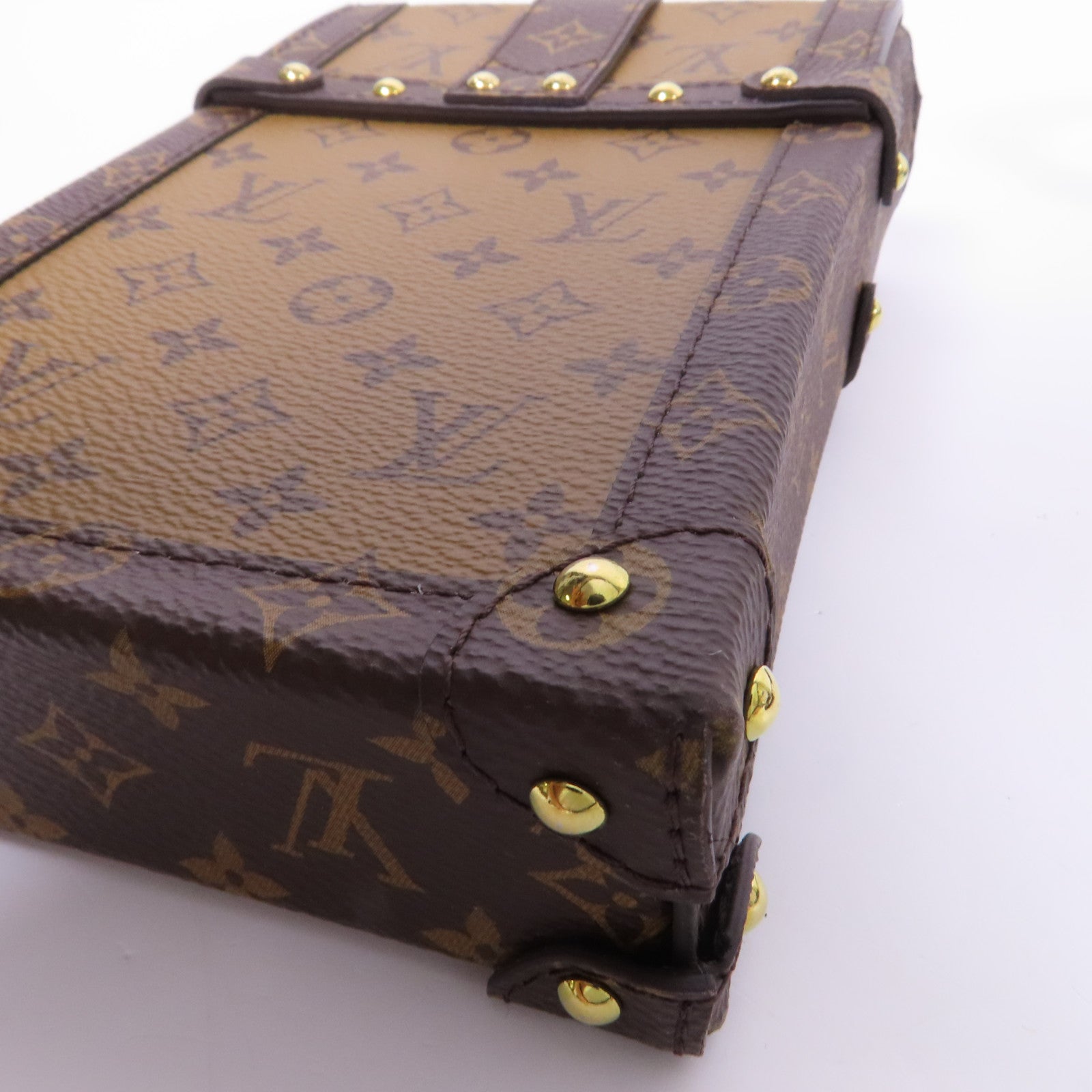 LOUIS VUITTON Monogram Reverse Trunk Vertical金扣肩背袋