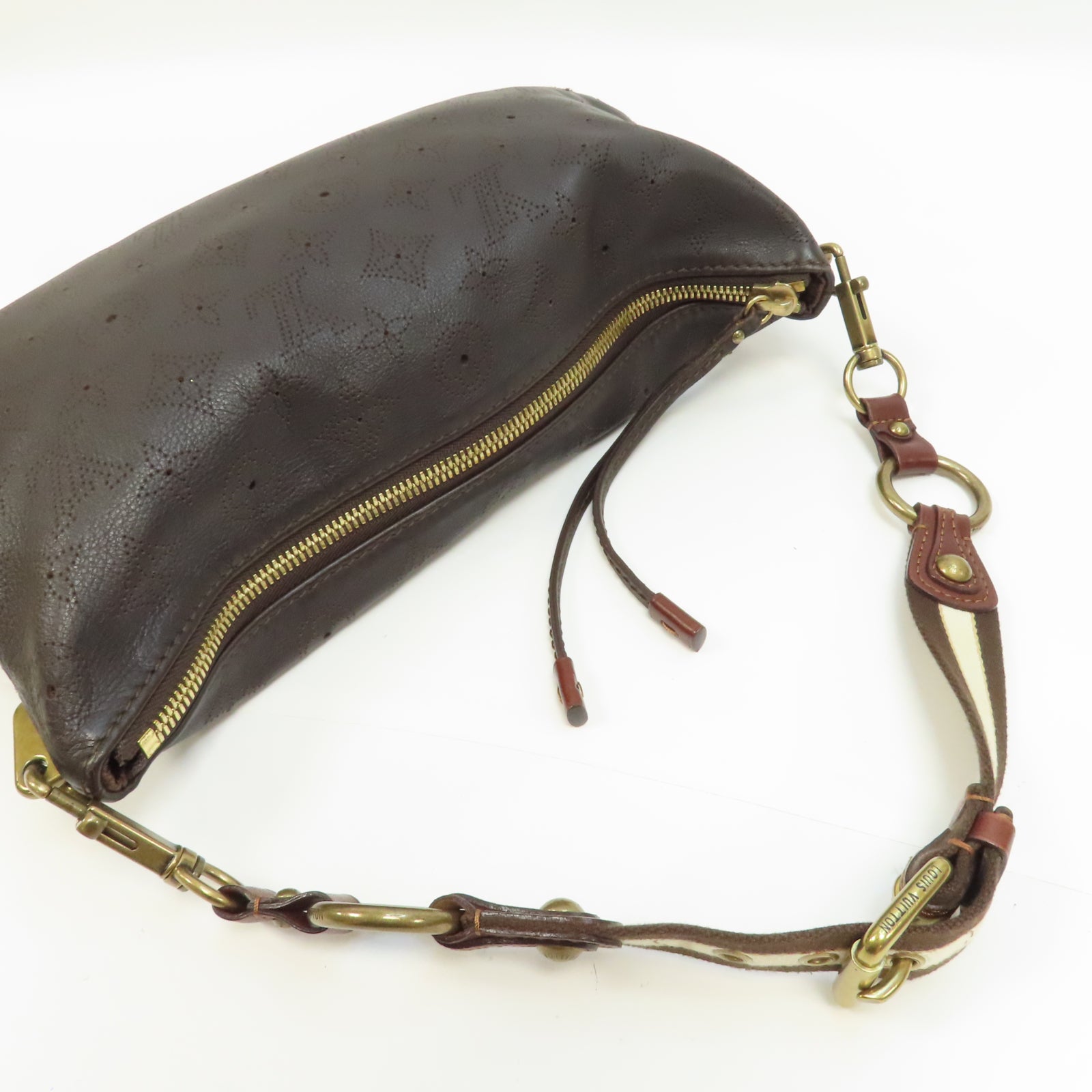 LOUIS VUITTON Monogram Mahina Pochette Onatah金扣肩背袋啡色