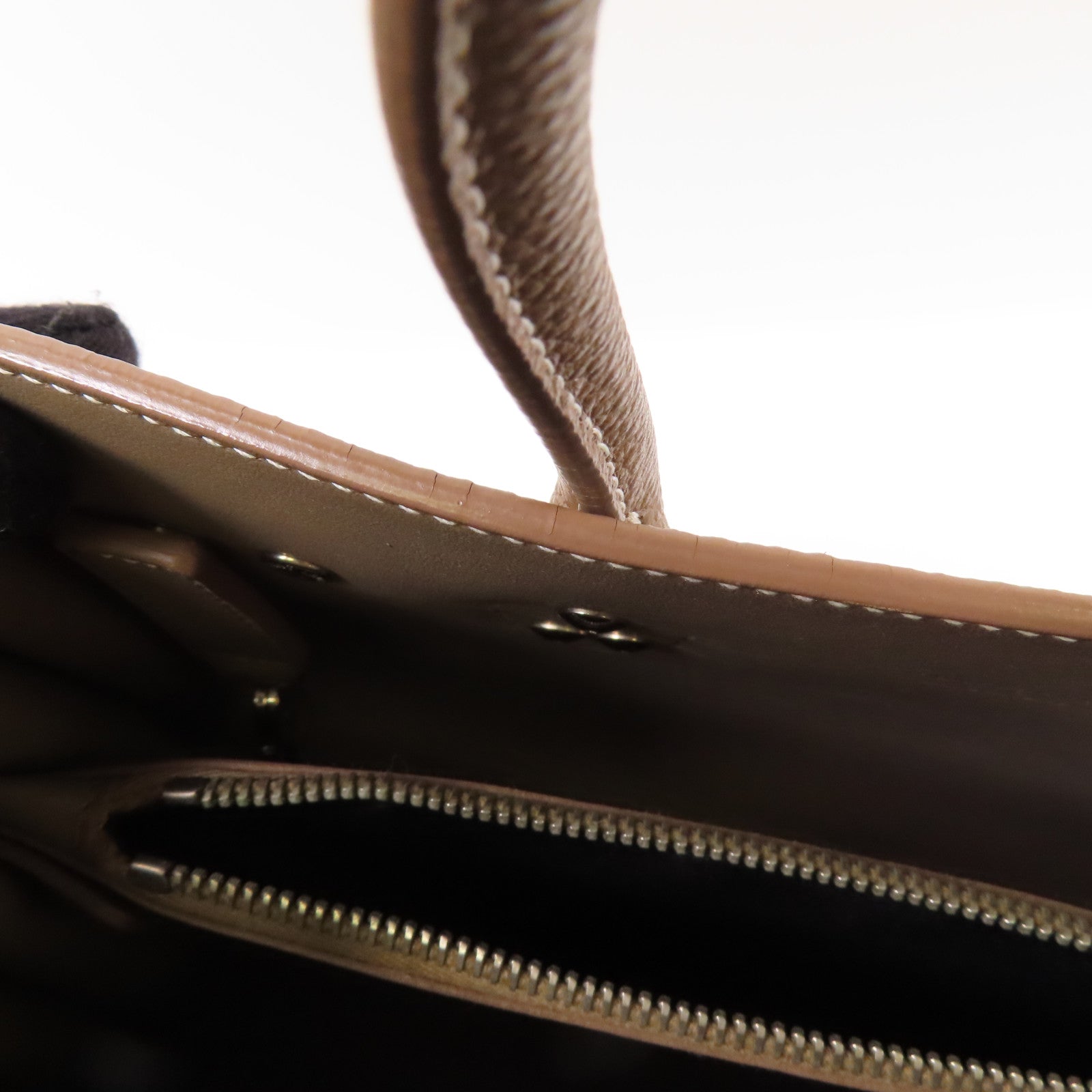 SAINT LAURENT 牛皮皮革Sac De Jour Baby銀扣手挽肩背兩用袋
